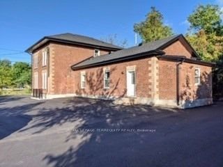 44 Main St Street N 4, Halton Hills, ON L7J 1W2