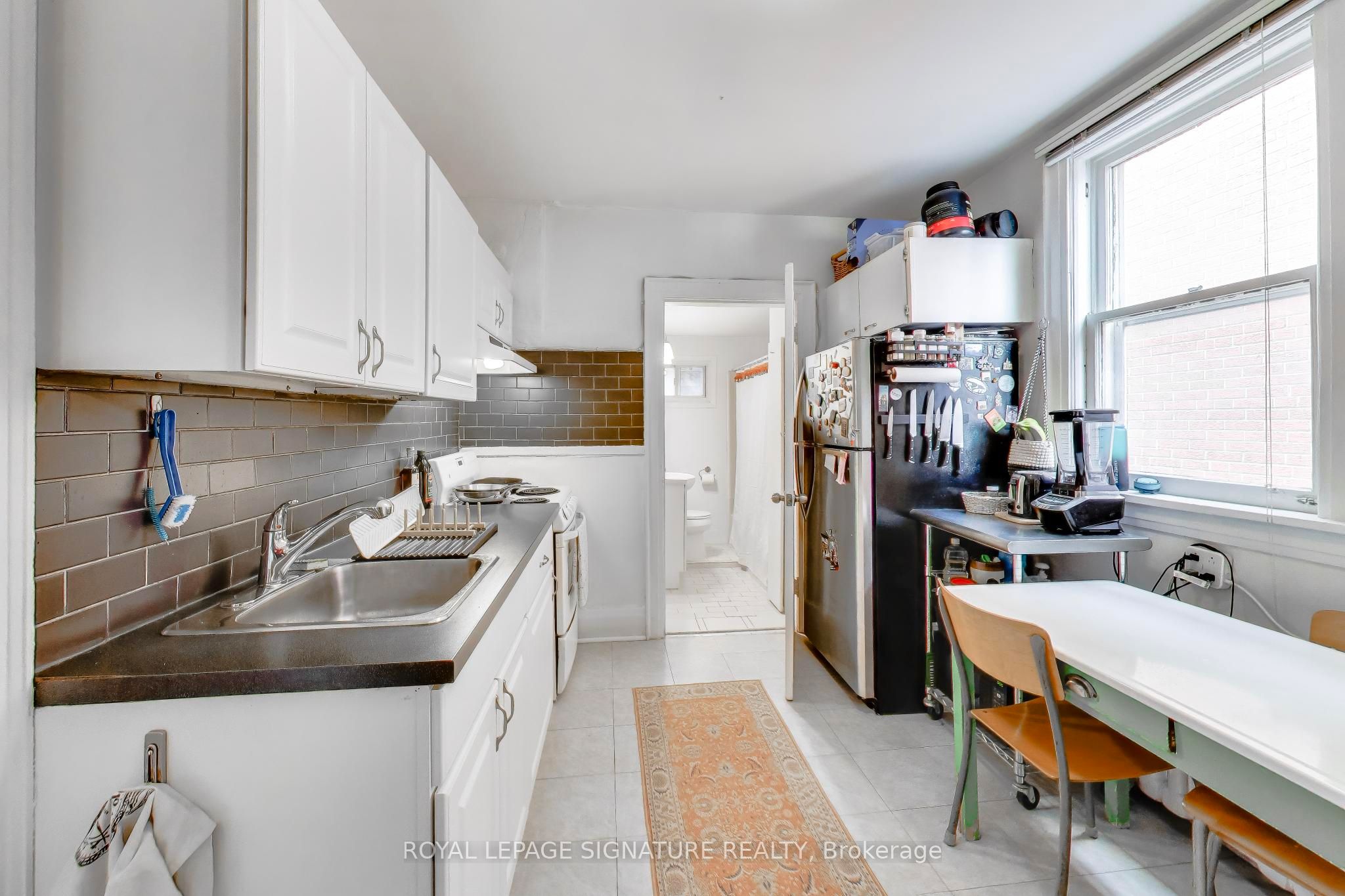 300 Concord Avenue, Toronto, ON M6H 2P6 photo 4