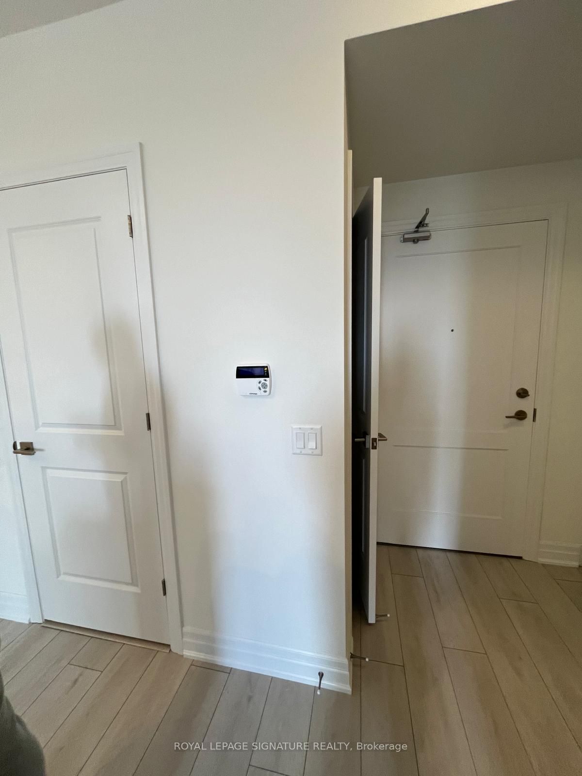 30 Elm Drive 1007, Mississauga, ON L5B 0N6 photo 3