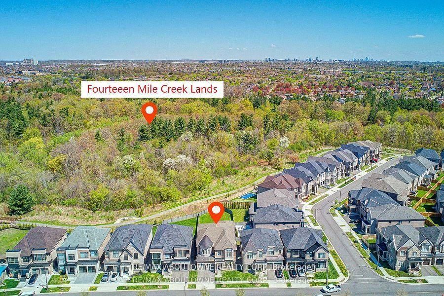2359 Saw Whet Boulevard, Oakville, ON L6M 5M8 photo 2