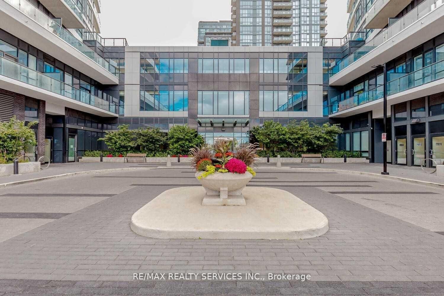35 Watergarden Drive 2517, Mississauga, ON L5R 0G8 photo 2