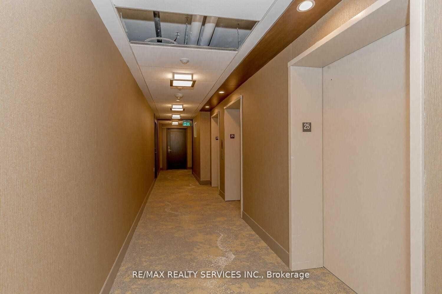 35 Watergarden Drive 2517, Mississauga, ON L5R 0G8 photo 5