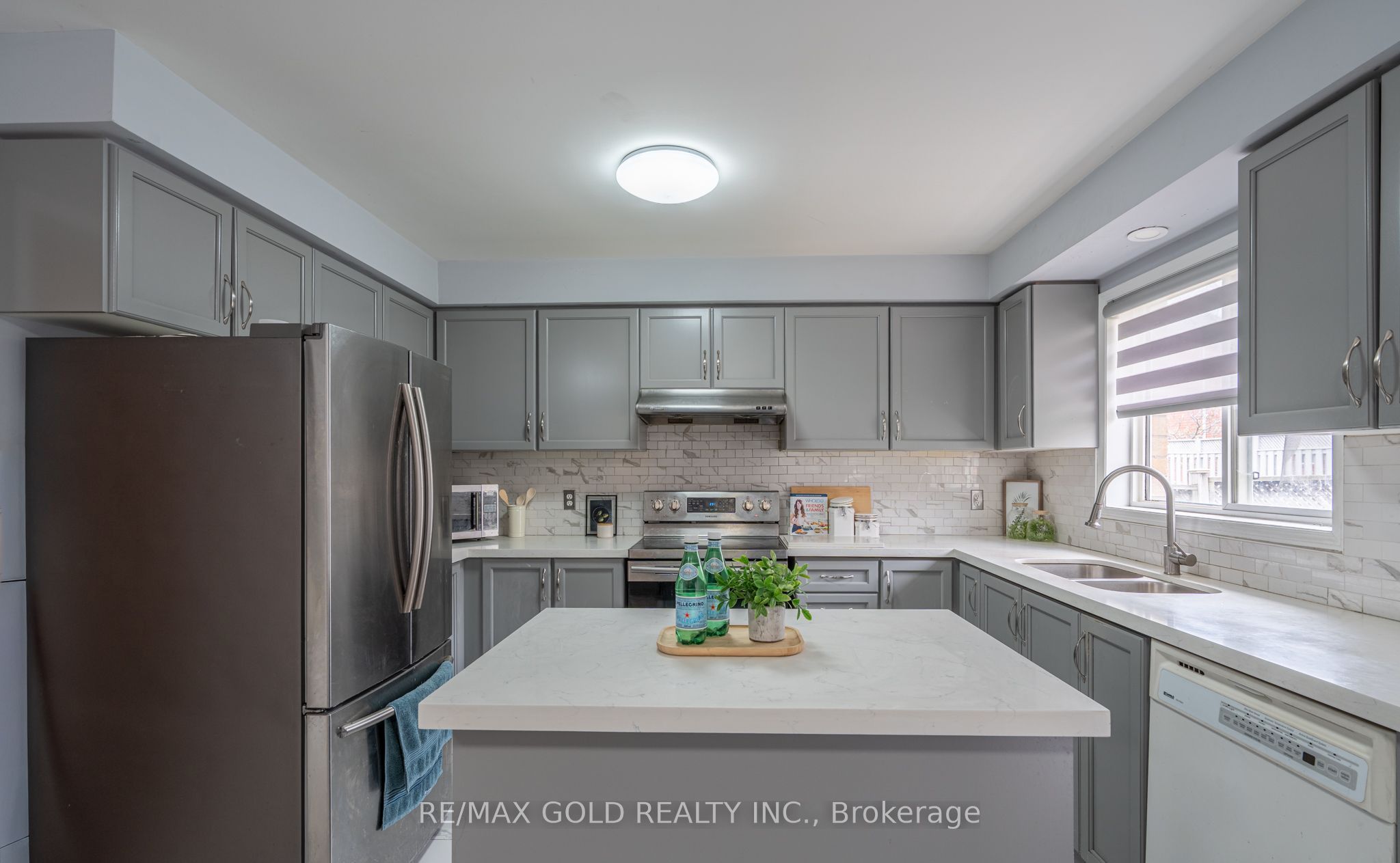 104 Sunny Meadow Boulevard, Brampton, ON L6R 2C5