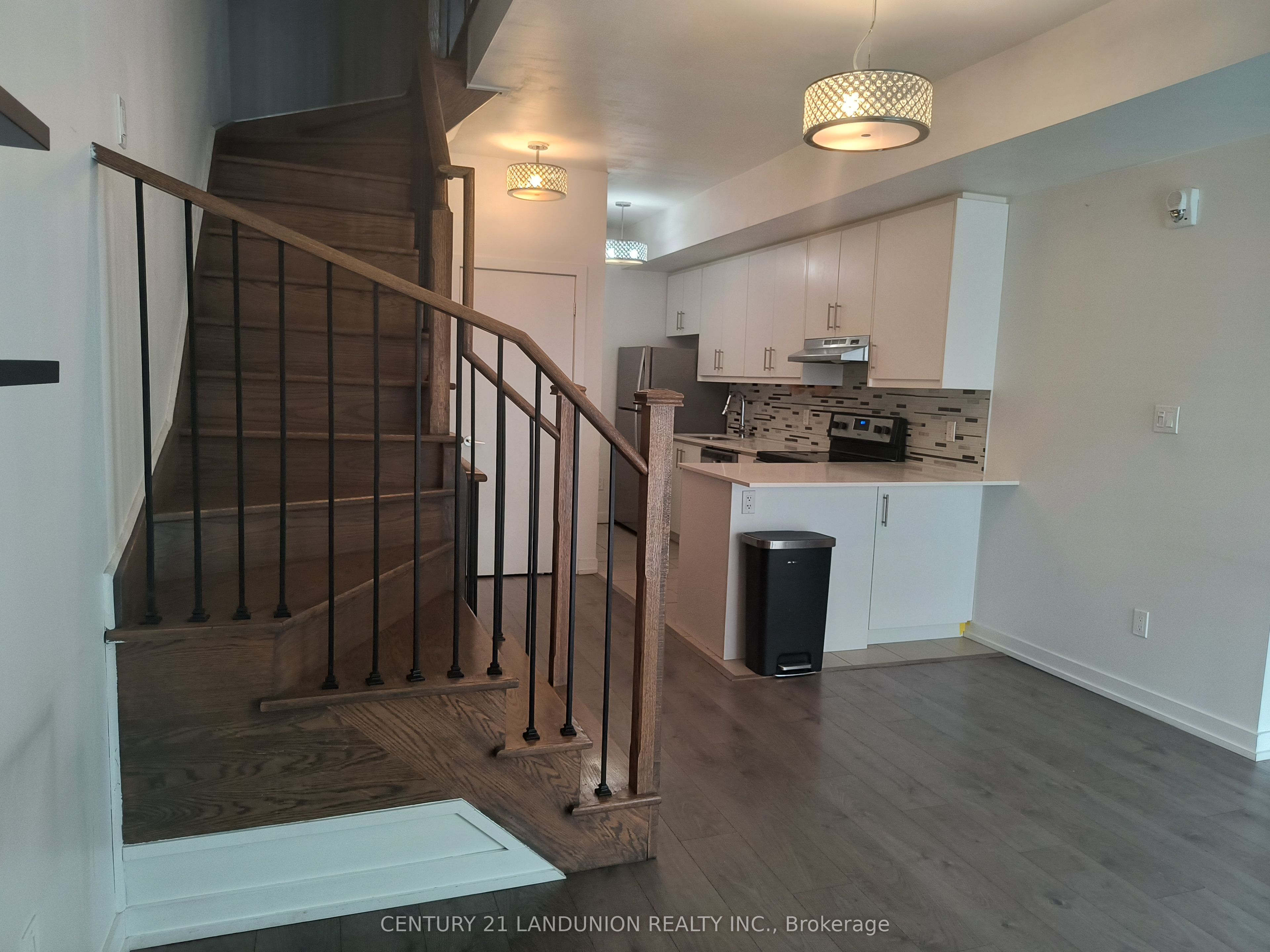 2063 Weston Road 14, Toronto, ON M9N 1X7 photo 3