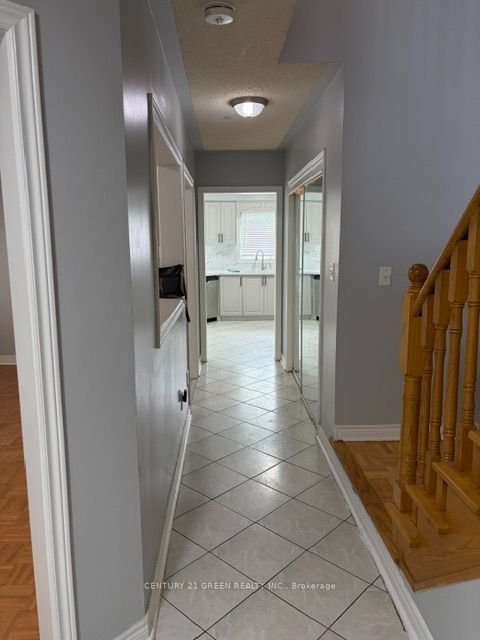 789 Fable Crescent Upper, Mississauga, ON L5W 1R3 photo 5