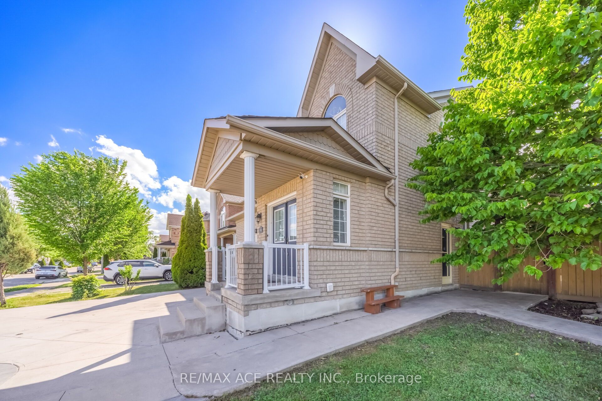 86 Treasure Drive Main, Brampton, ON L7A 3L7 photo 4