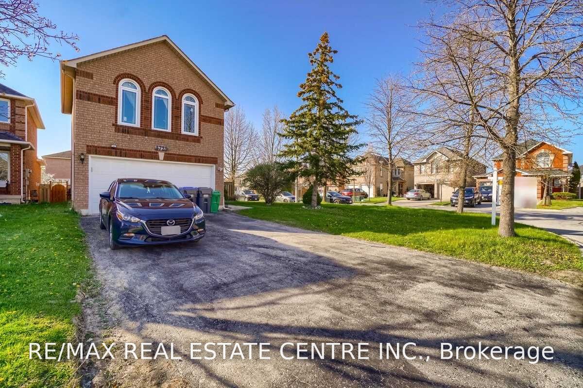 3725 Althorpe Circle N, Mississauga, ON L5N 7G5