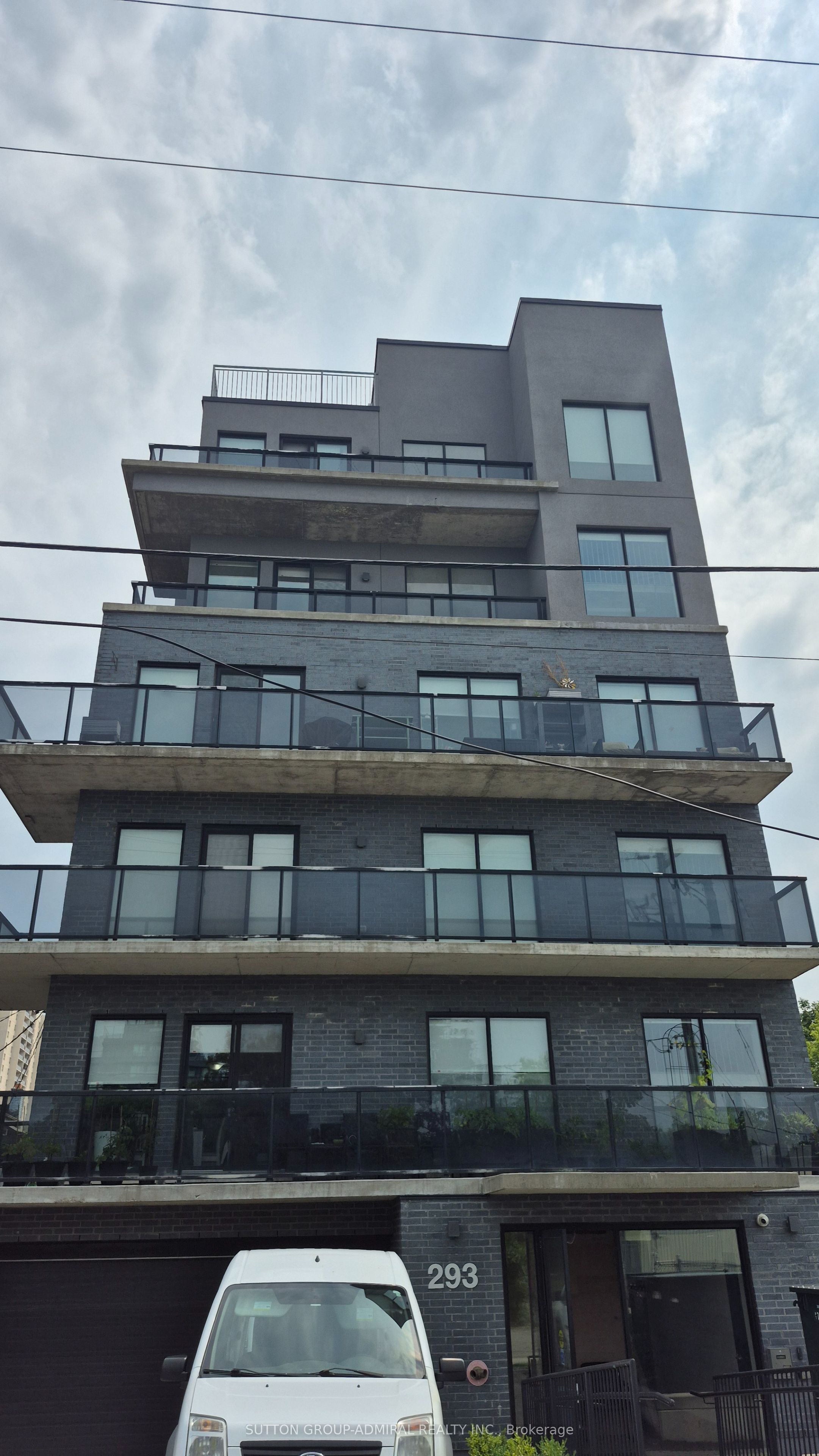 293 Viewmount Avenue 202, Toronto, ON M6B 3H8