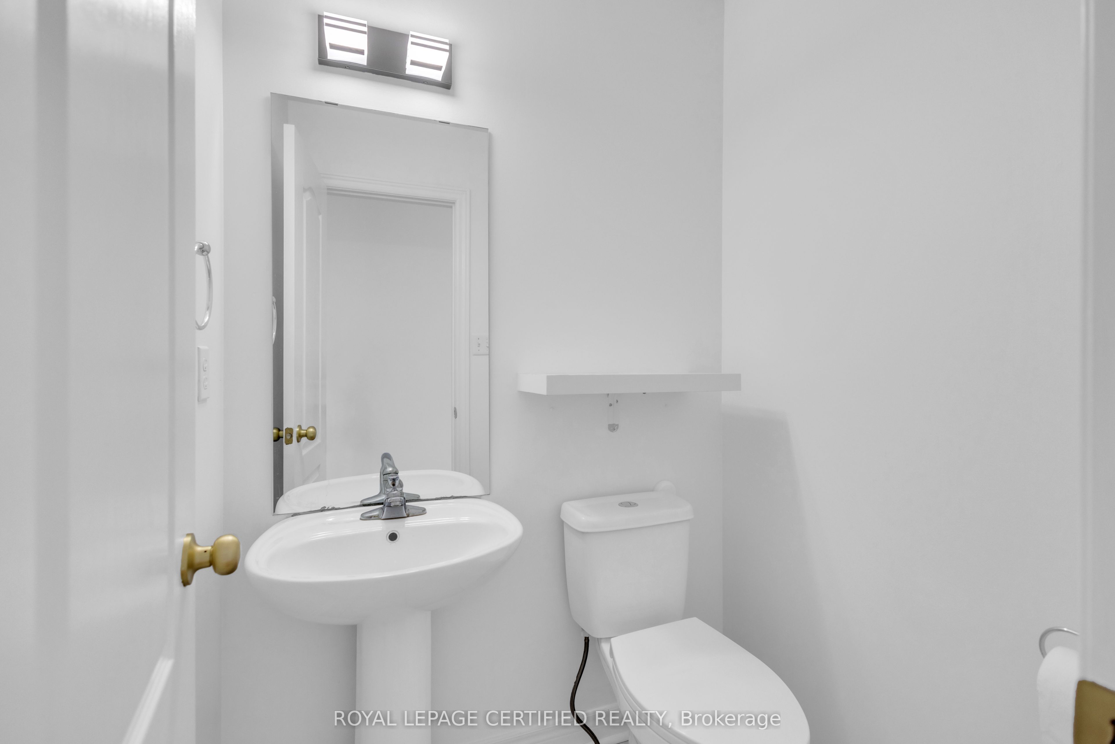 56 Pefferlaw Circle, Brampton, ON L6Y 0K1 photo 5