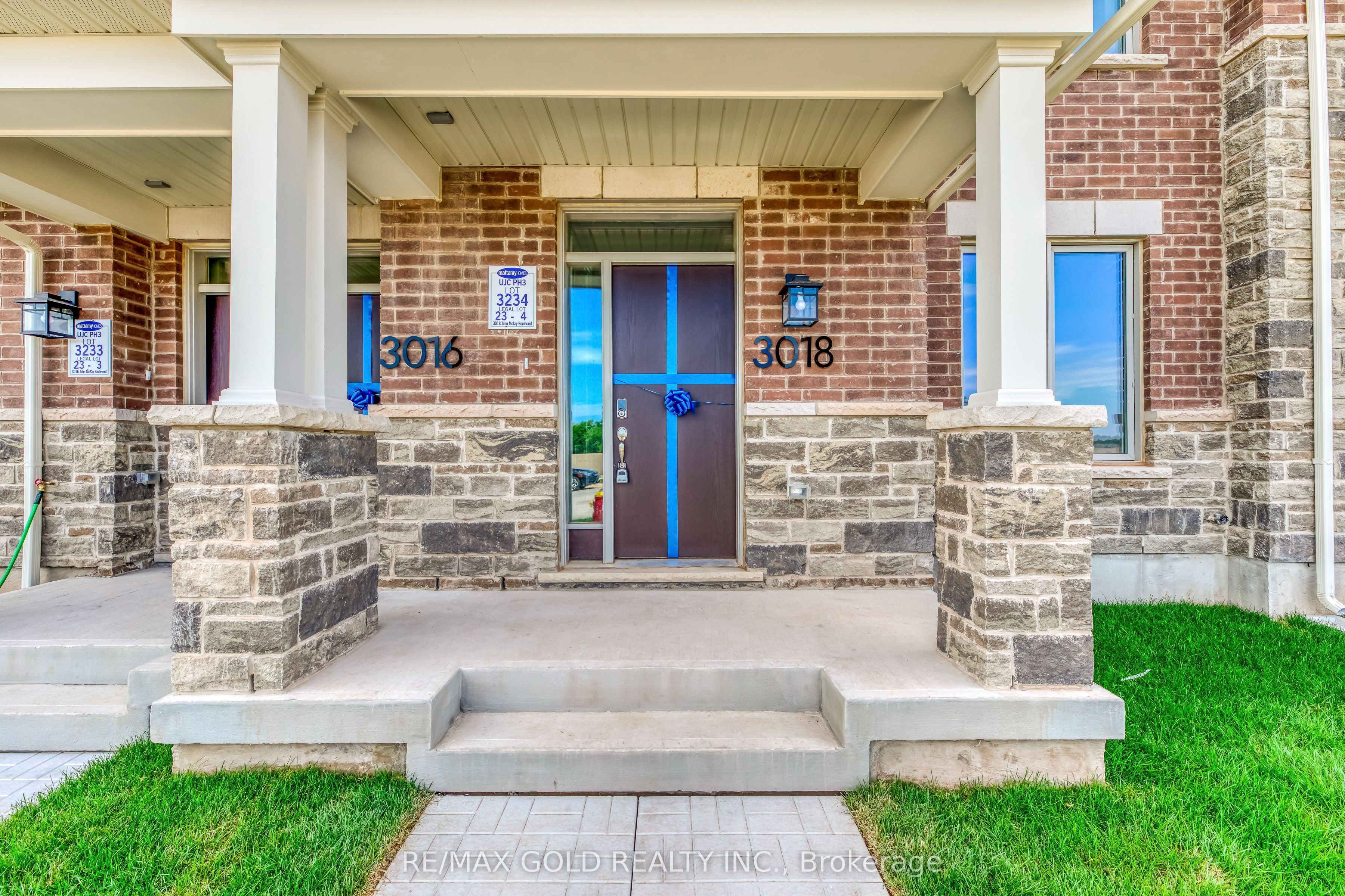3018 John McKay Boulevard S, Oakville, ON L6H 3Z9 photo 3