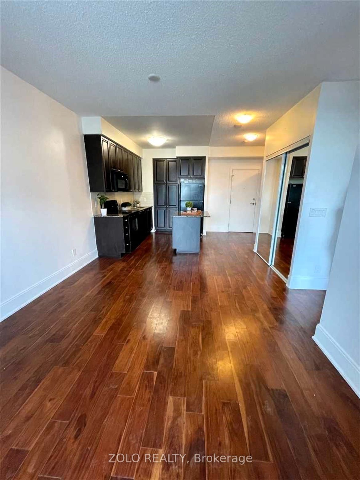 330 Burnhamthorpe Road W 305, Mississauga, ON L5B 0E1 photo 5