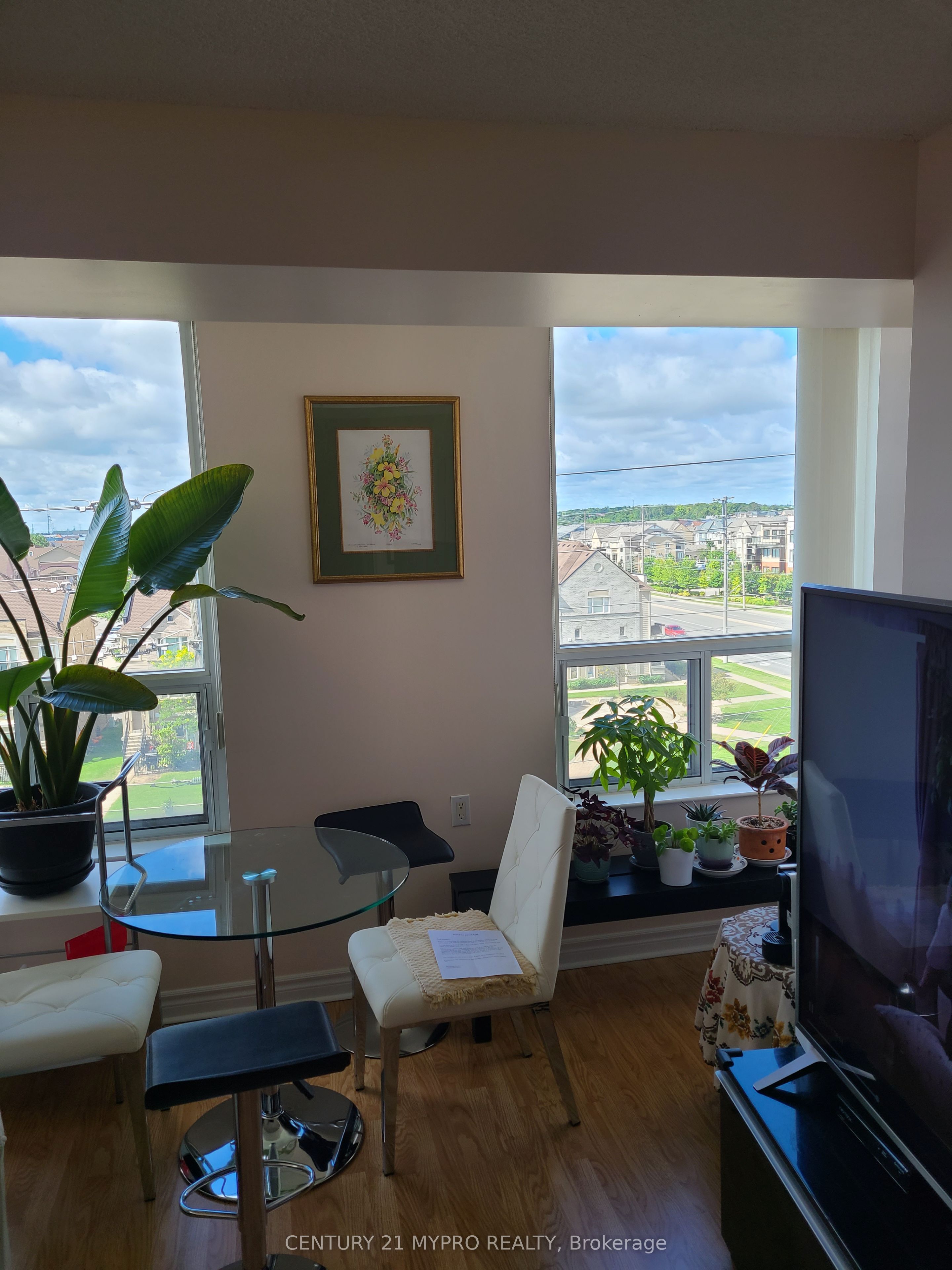 4640 Kimbermount Avenue #603, Mississauga, ON L5M 5W6