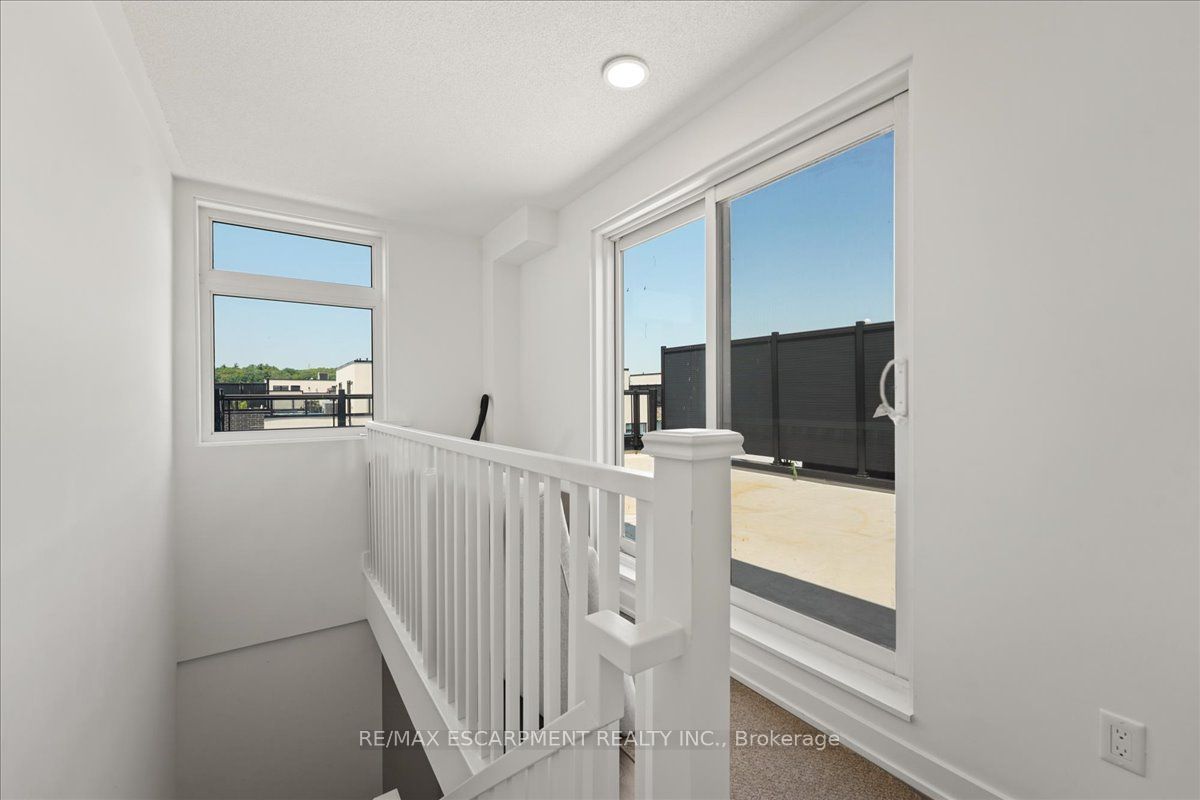 1121 Cooke Boulevard 37, Burlington, ON L7T 0C4