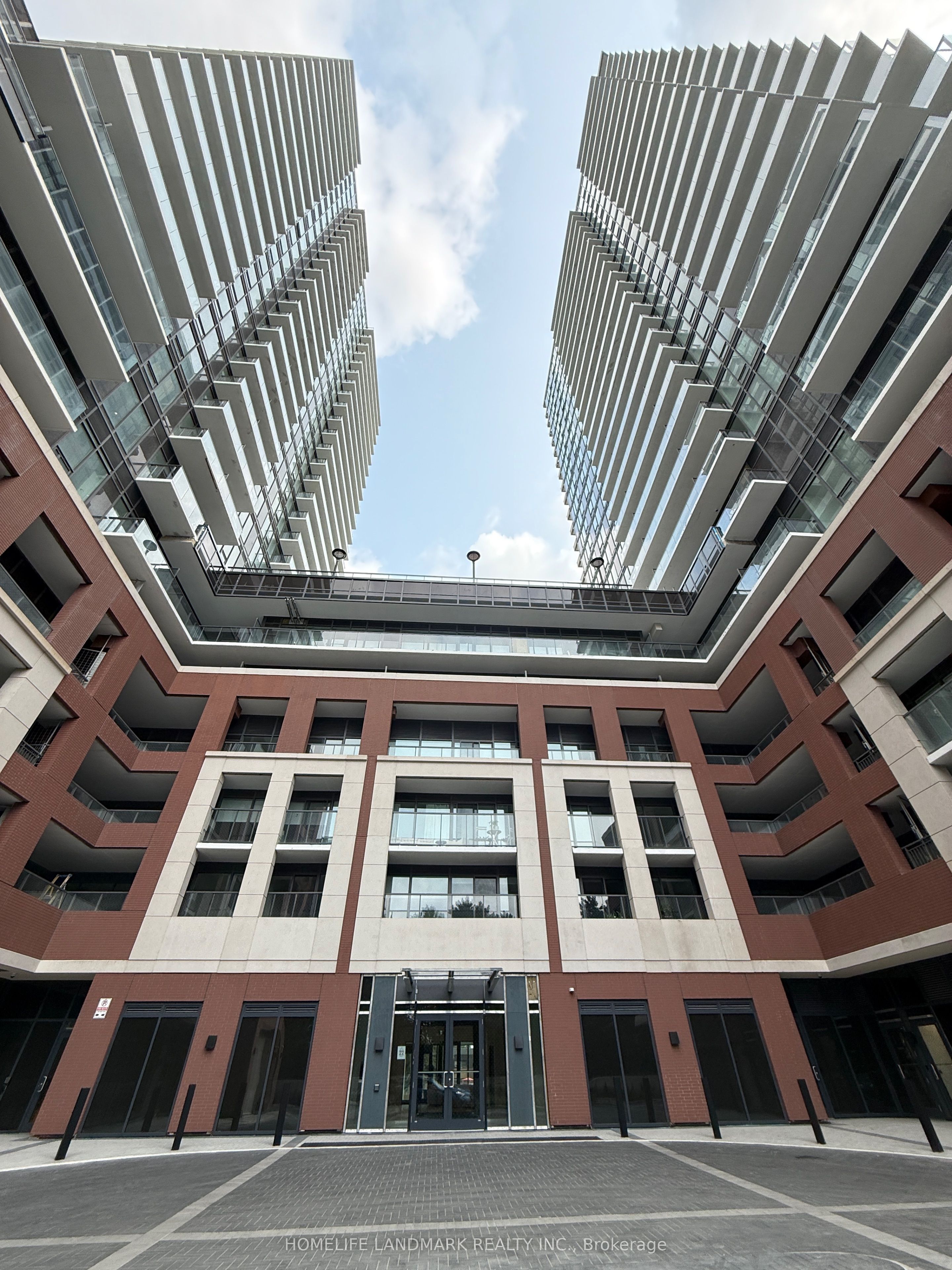 4010 Eglinton Avenue W 912, Toronto, ON M9A 0G5