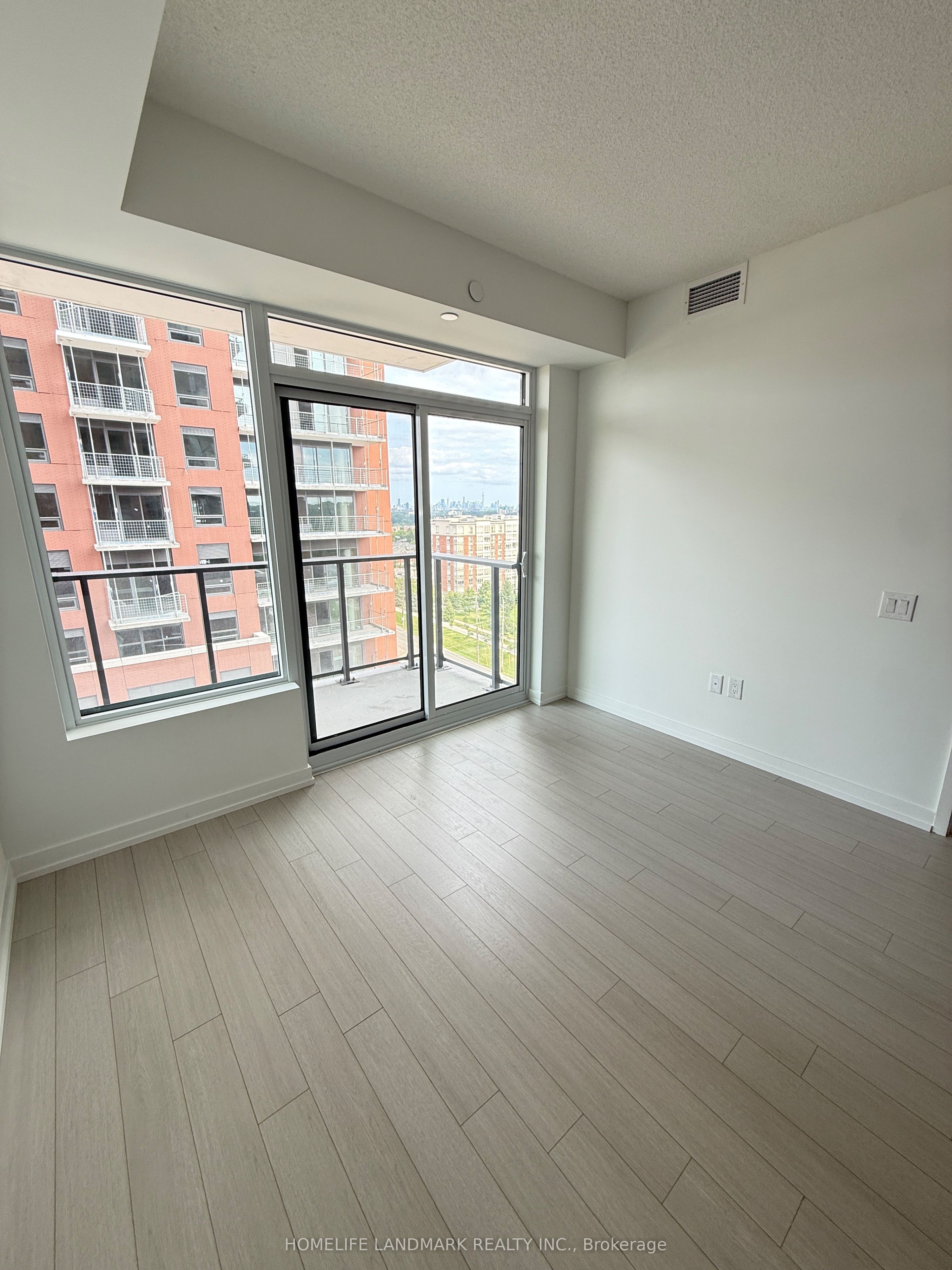 4010 Eglinton Avenue W 912, Toronto, ON M9A 0G5 photo 3