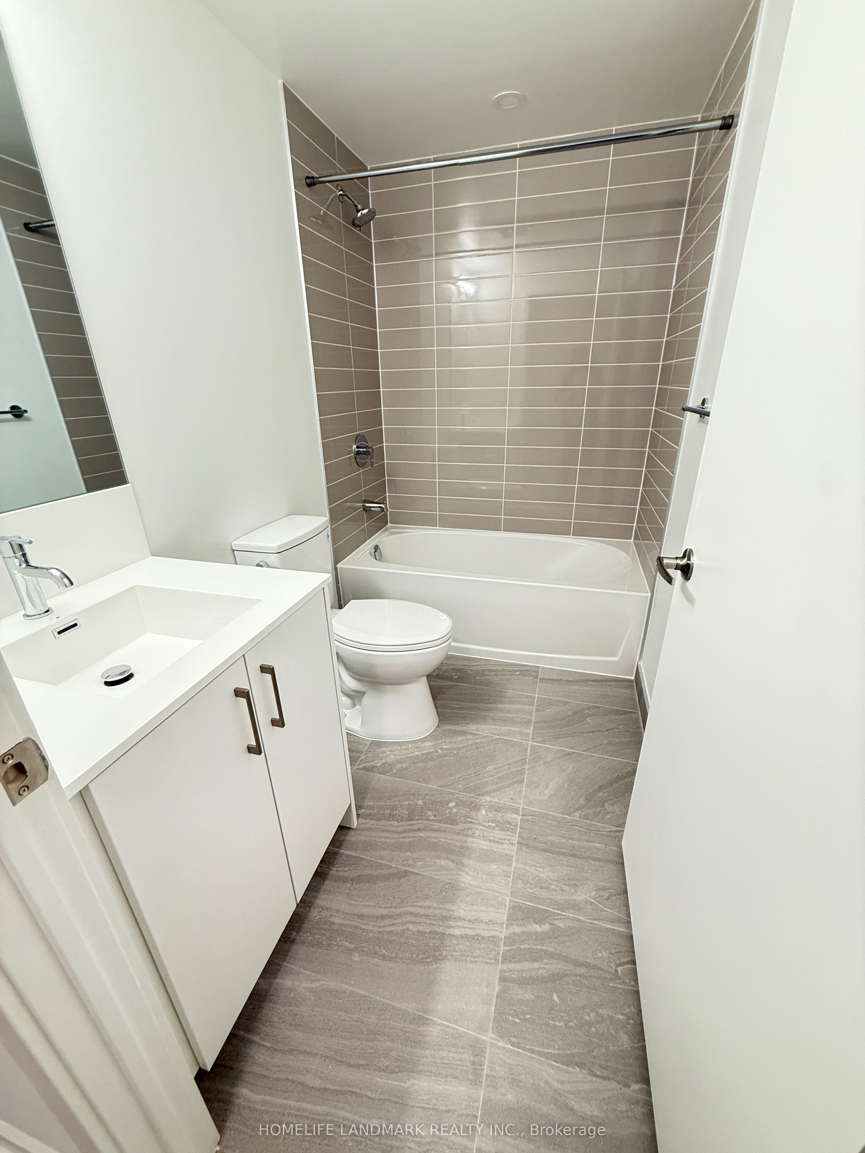 4010 Eglinton Avenue W 912, Toronto, ON M9A 0G5 photo 5
