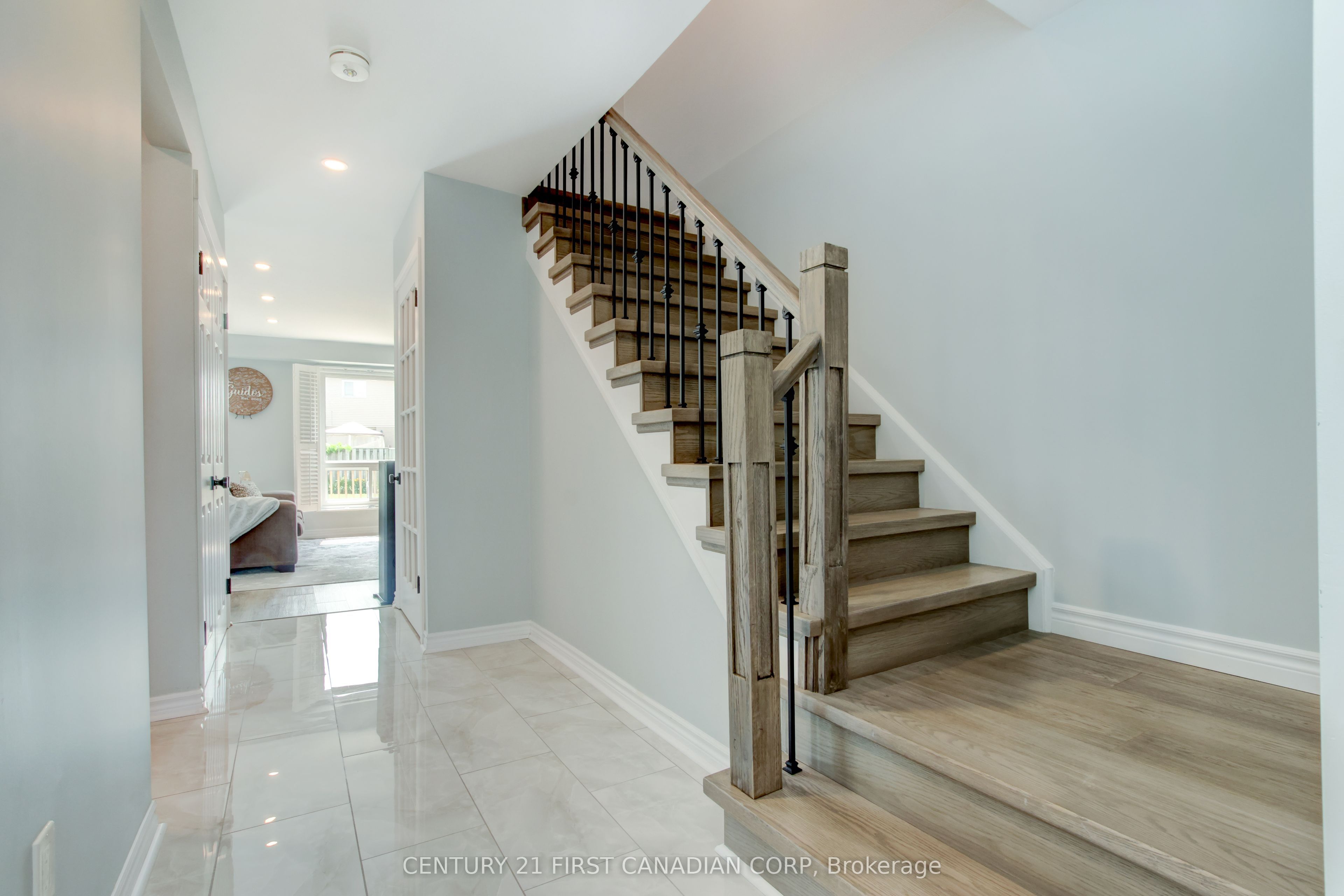 79 Newbridge Crescent, Brampton, ON L6S 4B5 photo 4