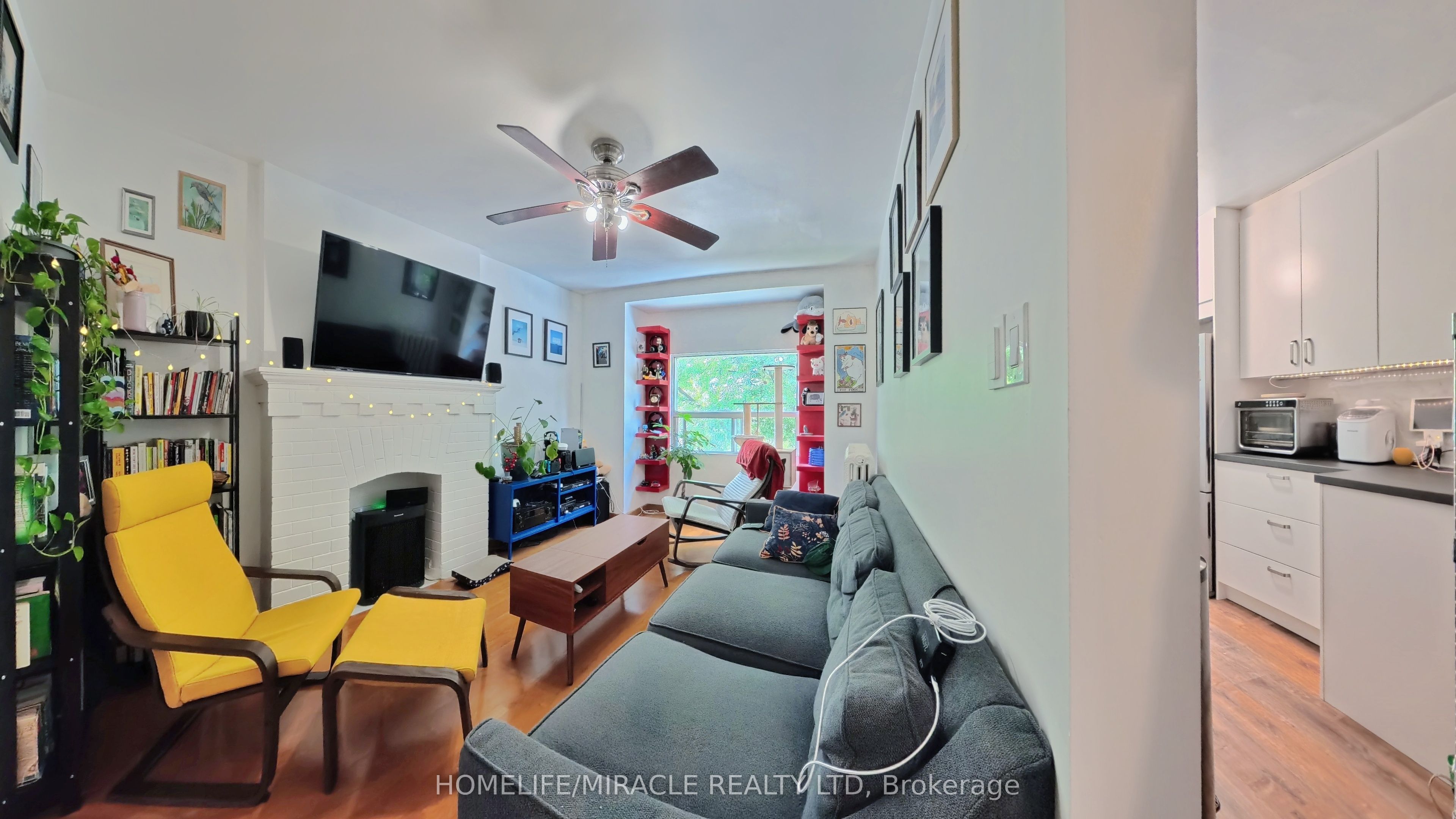 121 Medland Street, Toronto, ON M6P 2N4 photo 3