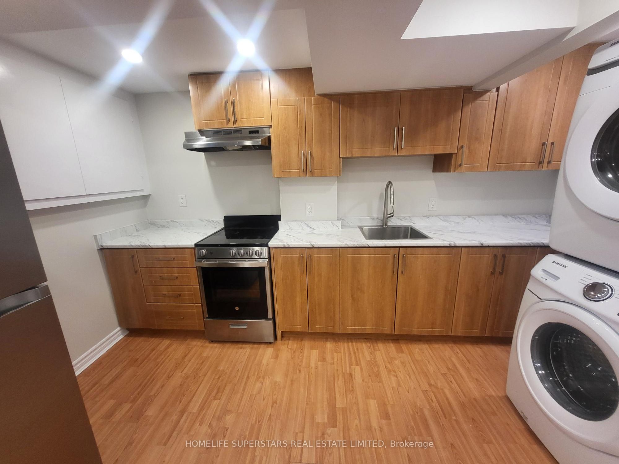 1585 Gowling Terrace, Milton, ON L9T 5J7 photo 4