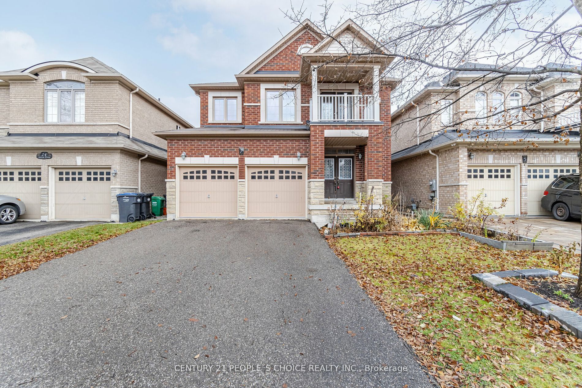 7 Toddville Road, Brampton, ON L6P 3J2
