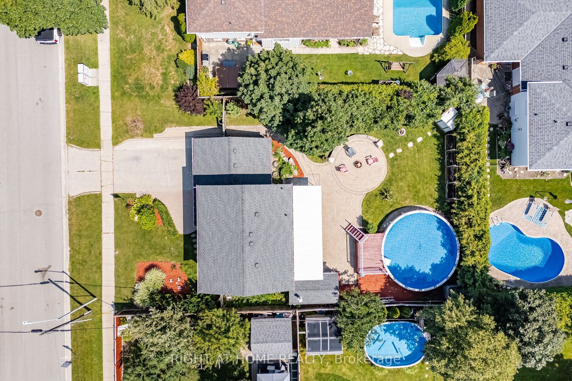 4 Rosefield Drive, Halton Hills, ON L7G 4R1