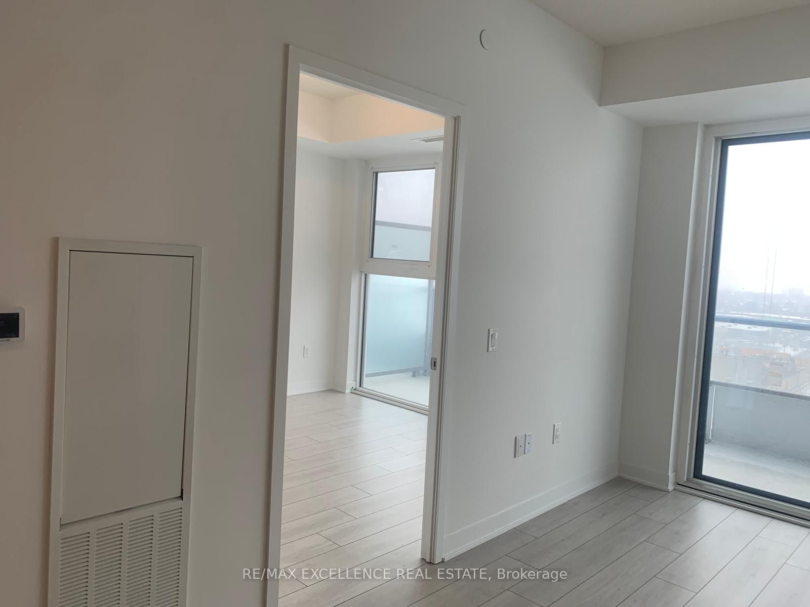 260 Malta Avenue 1702, Brampton, ON L6Y 6L7 photo 3