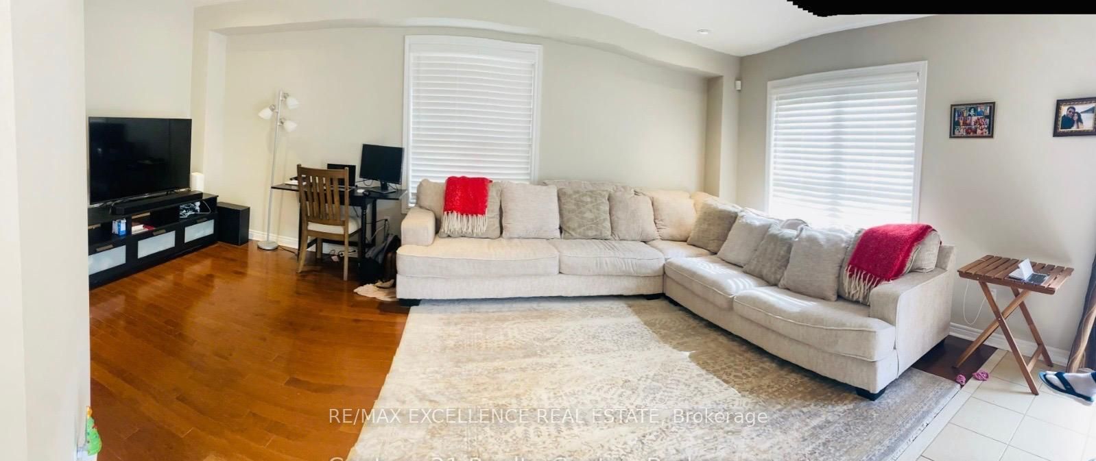 17 Fallstar Crescent, Brampton, ON L7A 2J5 photo 4
