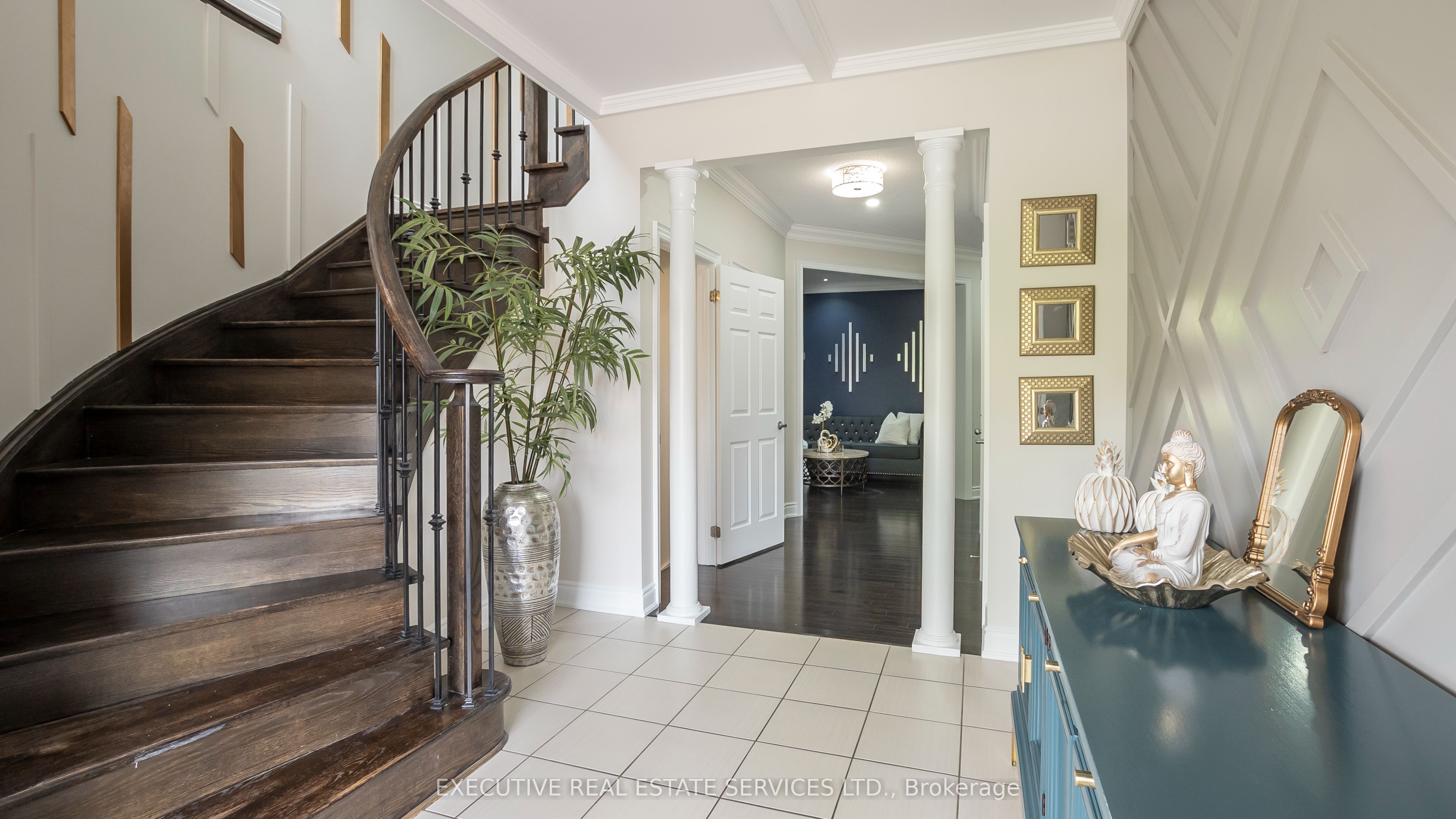 22 Valleyway Drive, Brampton, ON L6X 5G3 photo 4