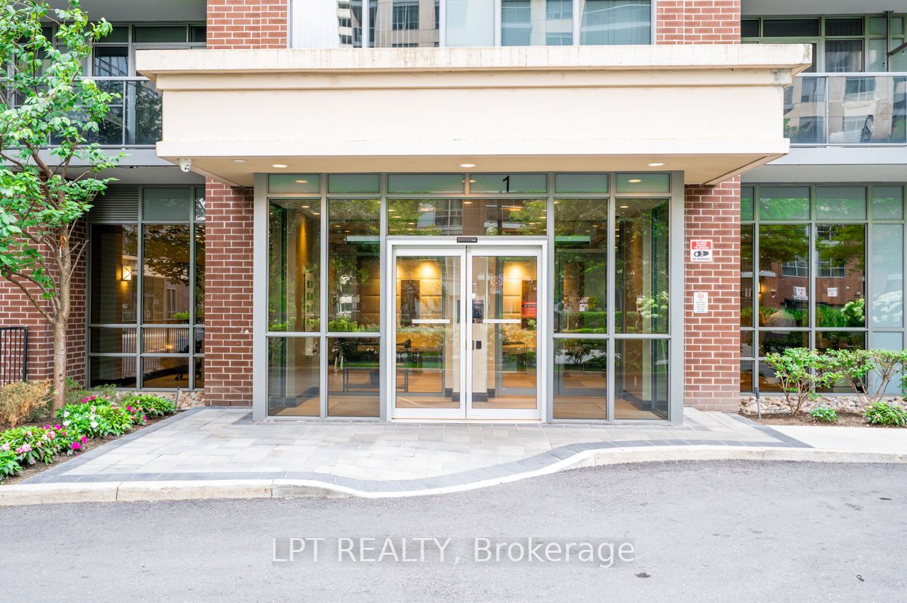 1 Michael Power Place, Toronto, ON M9A 0A1 photo 4