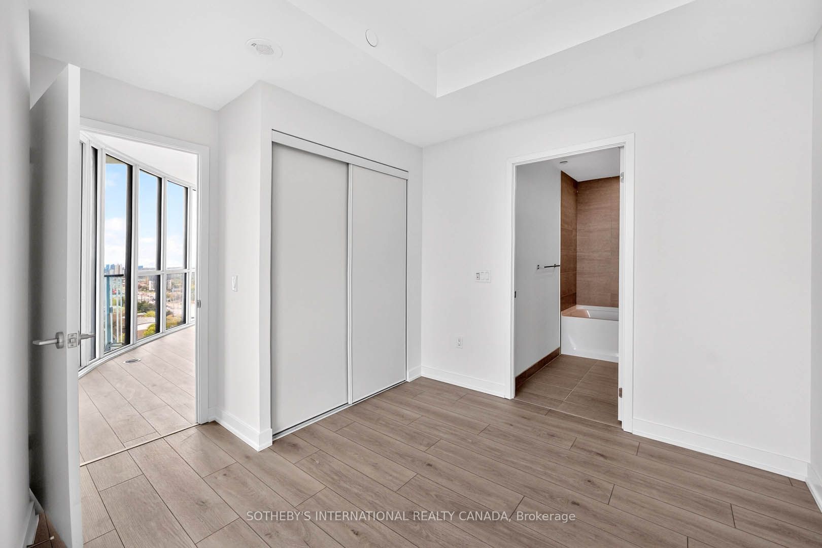 1 Fairview Road E 3203, Mississauga, ON L5A 0B4 photo 5