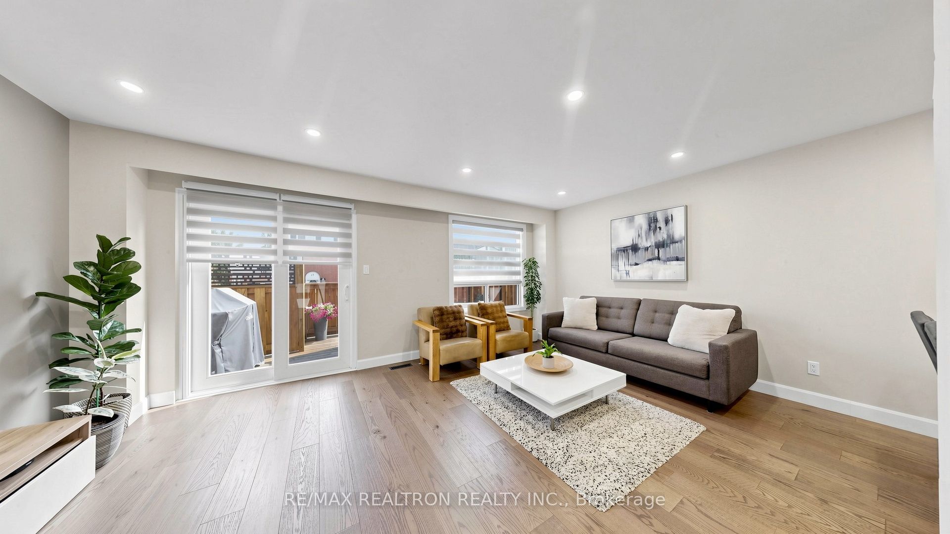 2445 Homelands Drive 18, Mississauga, ON L5K 2C6 photo 5