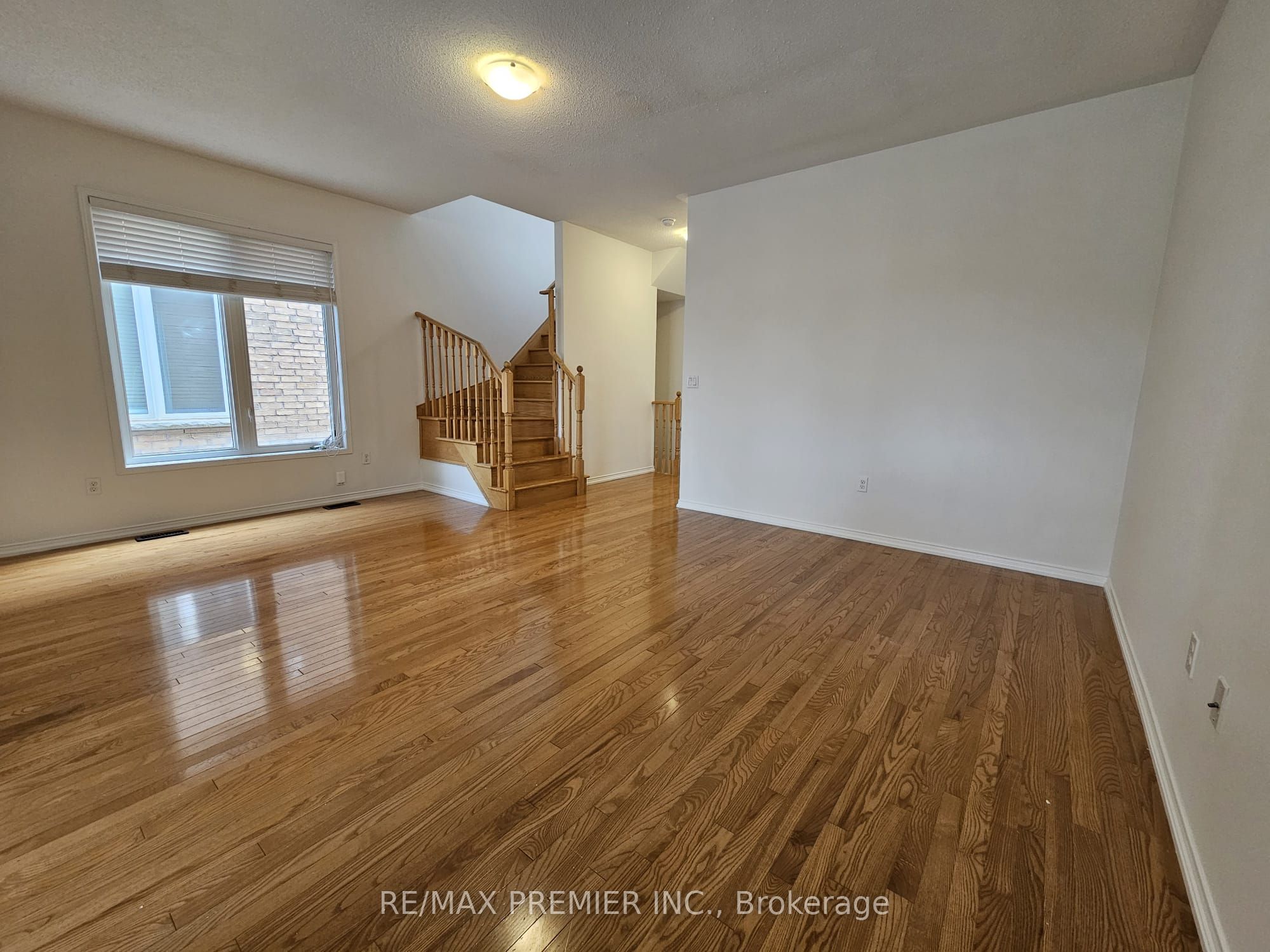 745 Farmstead Drive 12, Milton, ON L9T 8B1 photo 4