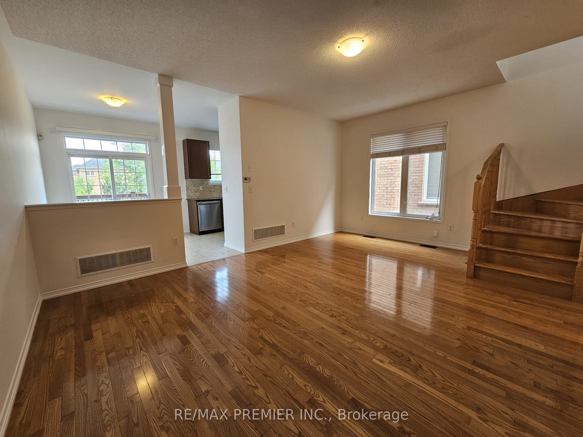745 Farmstead Drive 12, Milton, ON L9T 8B1 photo 5