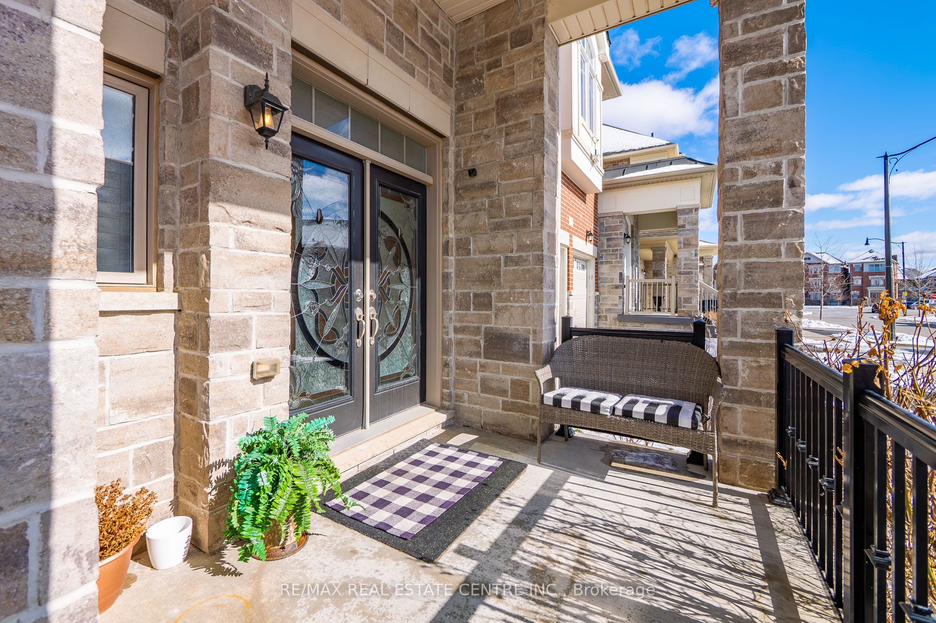 15 Provost Trail, Brampton, ON L6Y 6E7 photo 2