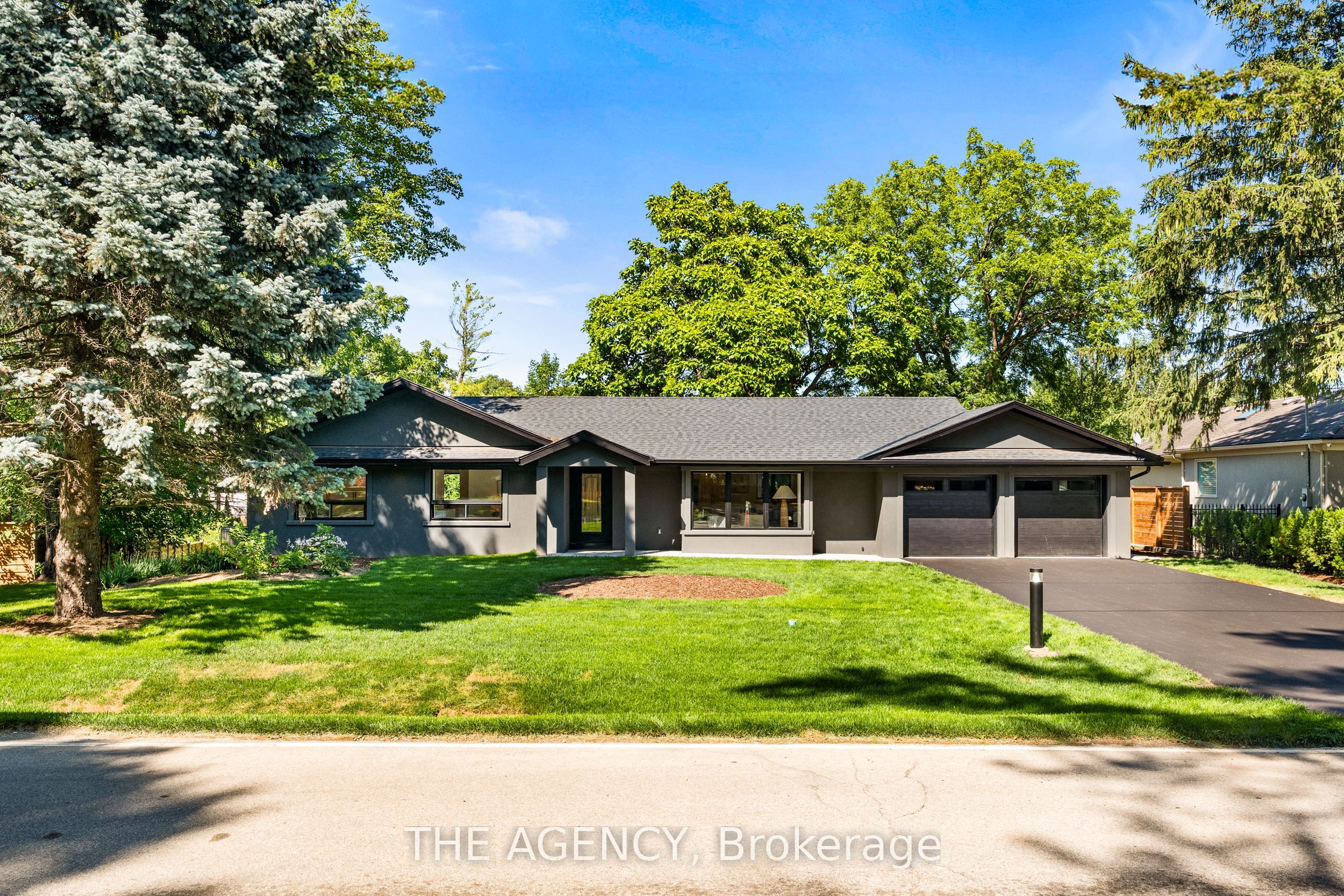 201 Trelawn Avenue, Oakville, ON L6J 4R3 photo 4