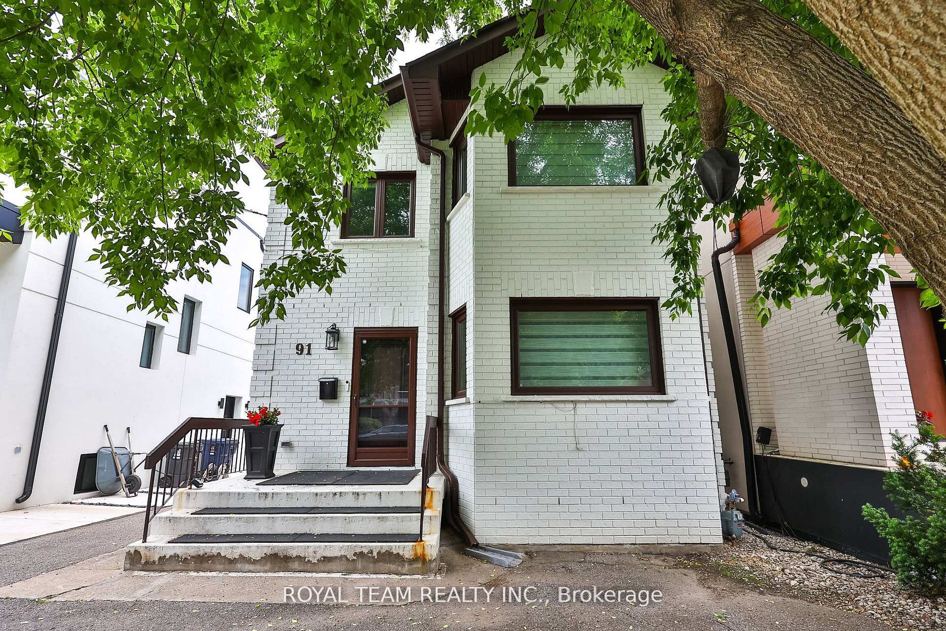 91 South Kingsway Way, Toronto, ON M6S 3T4 photo 3
