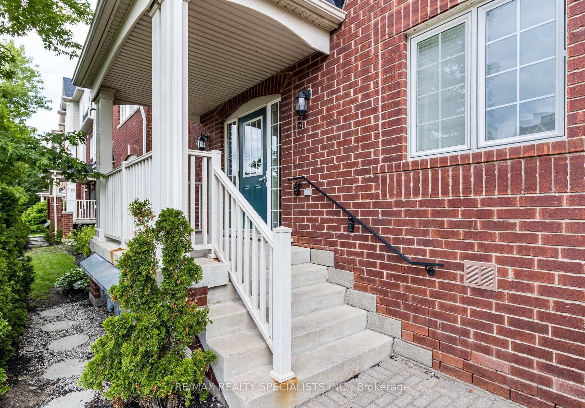 614 Shoreline Drive 5, Mississauga, ON L5B 0A8 photo 3