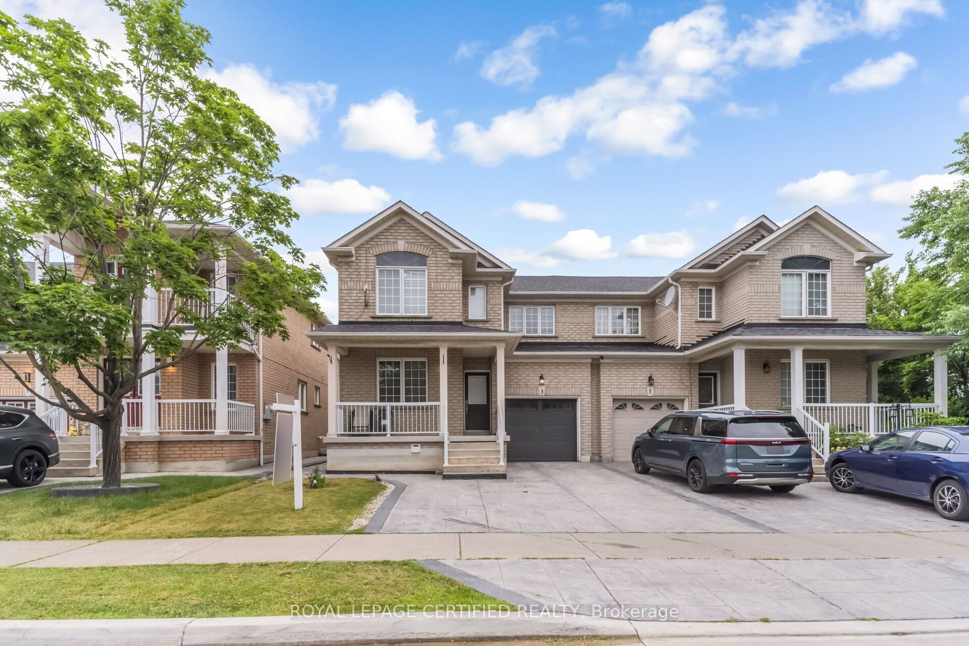 3 Olde Town Road, Brampton, ON L6X 4V1 photo 2