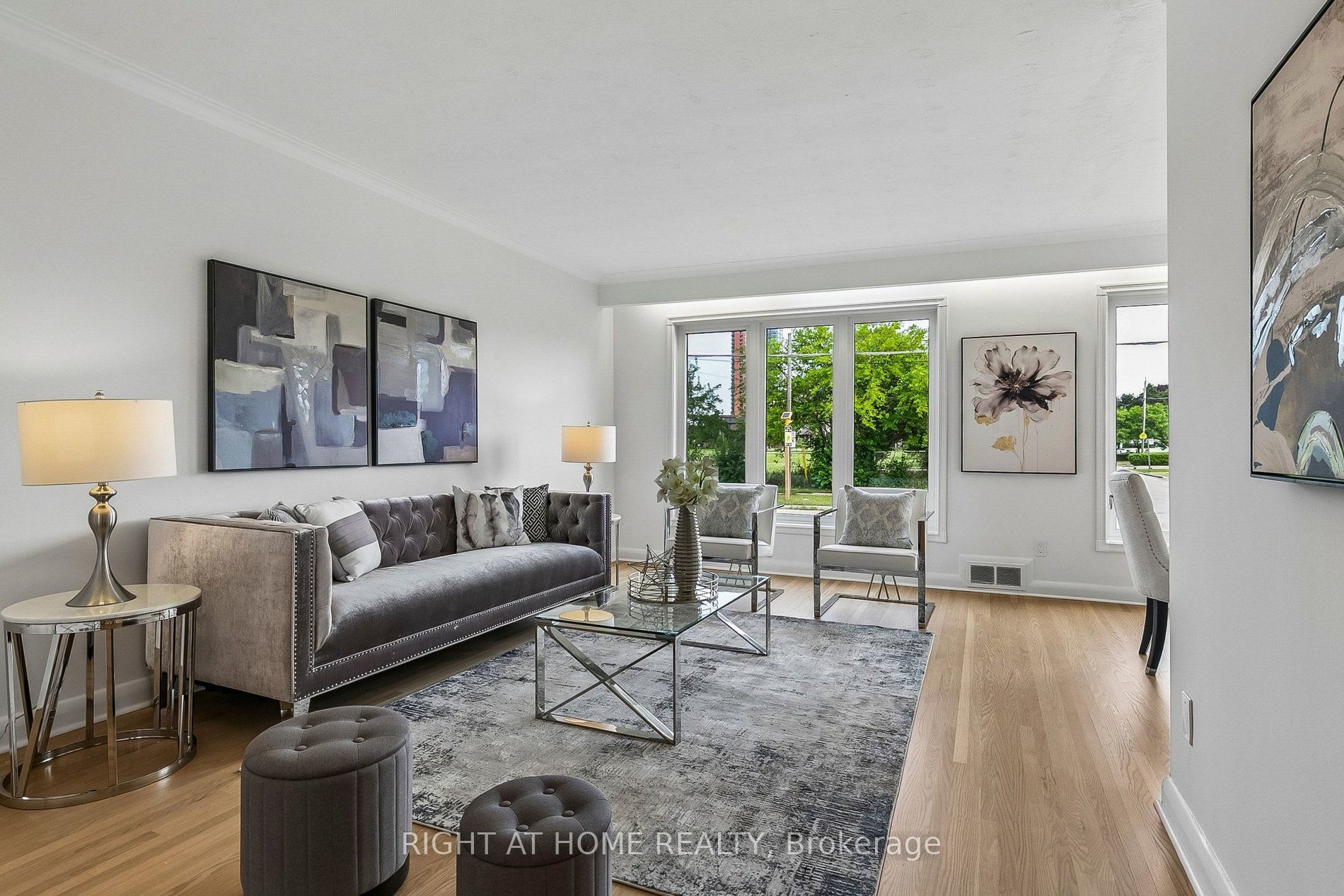47 Wenderly Drive, Toronto, ON M6B 2P1 photo 3