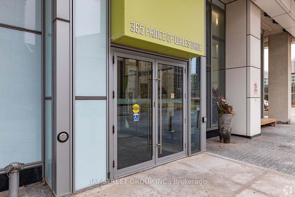 365 Prince Of Wales Drive 1108, Mississauga, ON L5B 0G6 photo 2