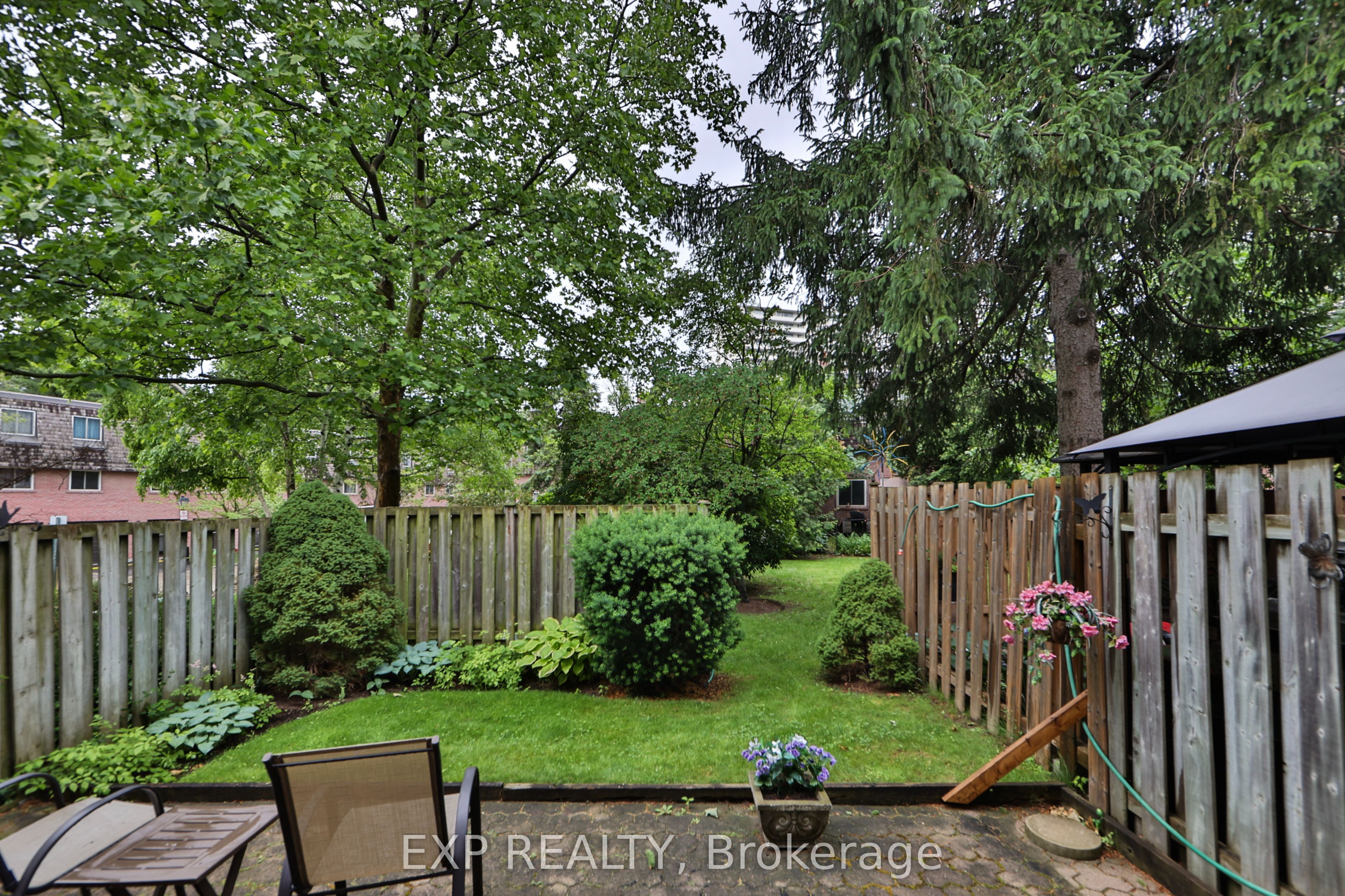 2145 Sherobee Road 86, Mississauga, ON L5A 3G8 photo 3