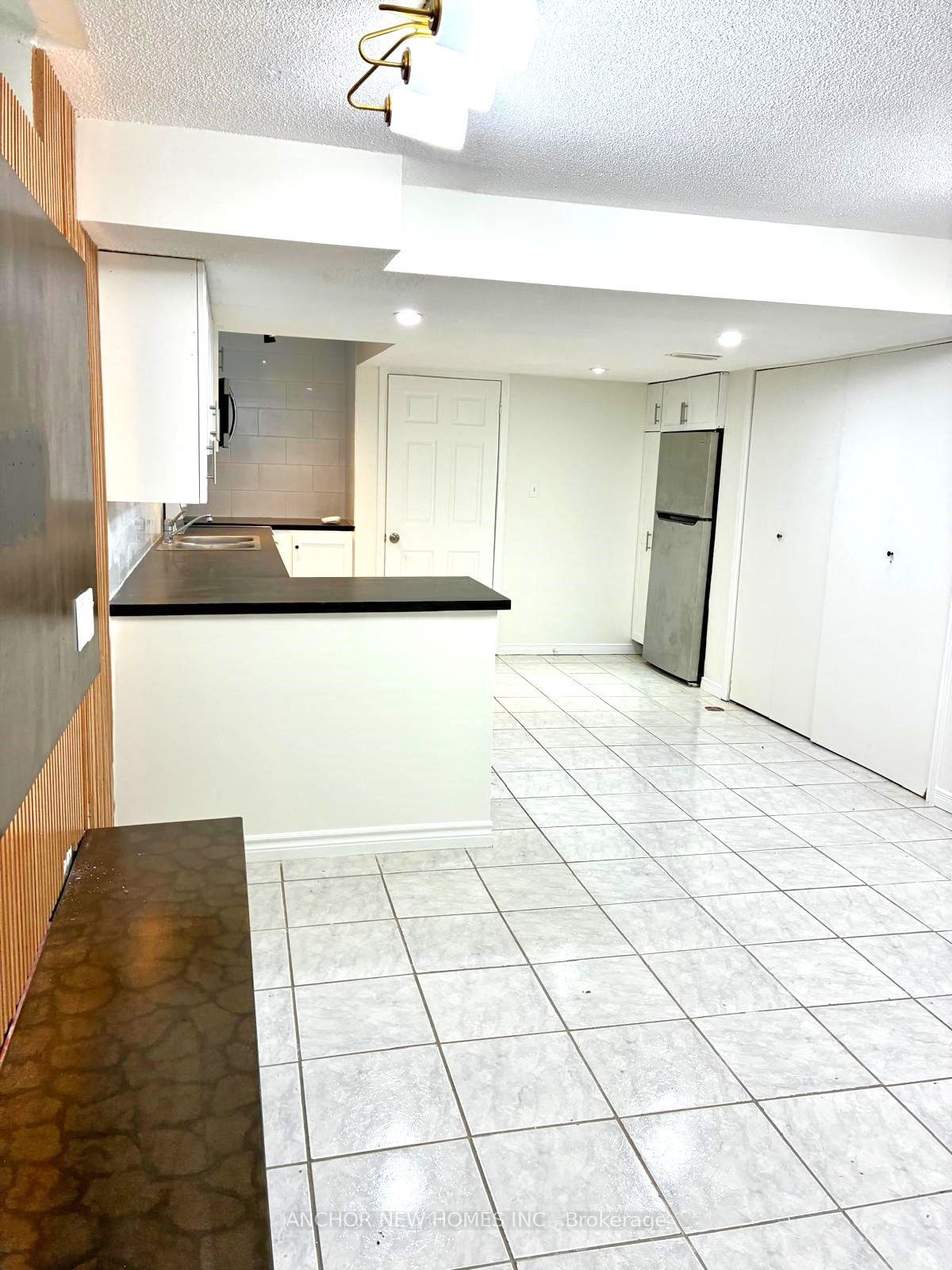 Basement - 3857 Partition Road Basement, Mississauga, ON L5N 8N2 photo 3