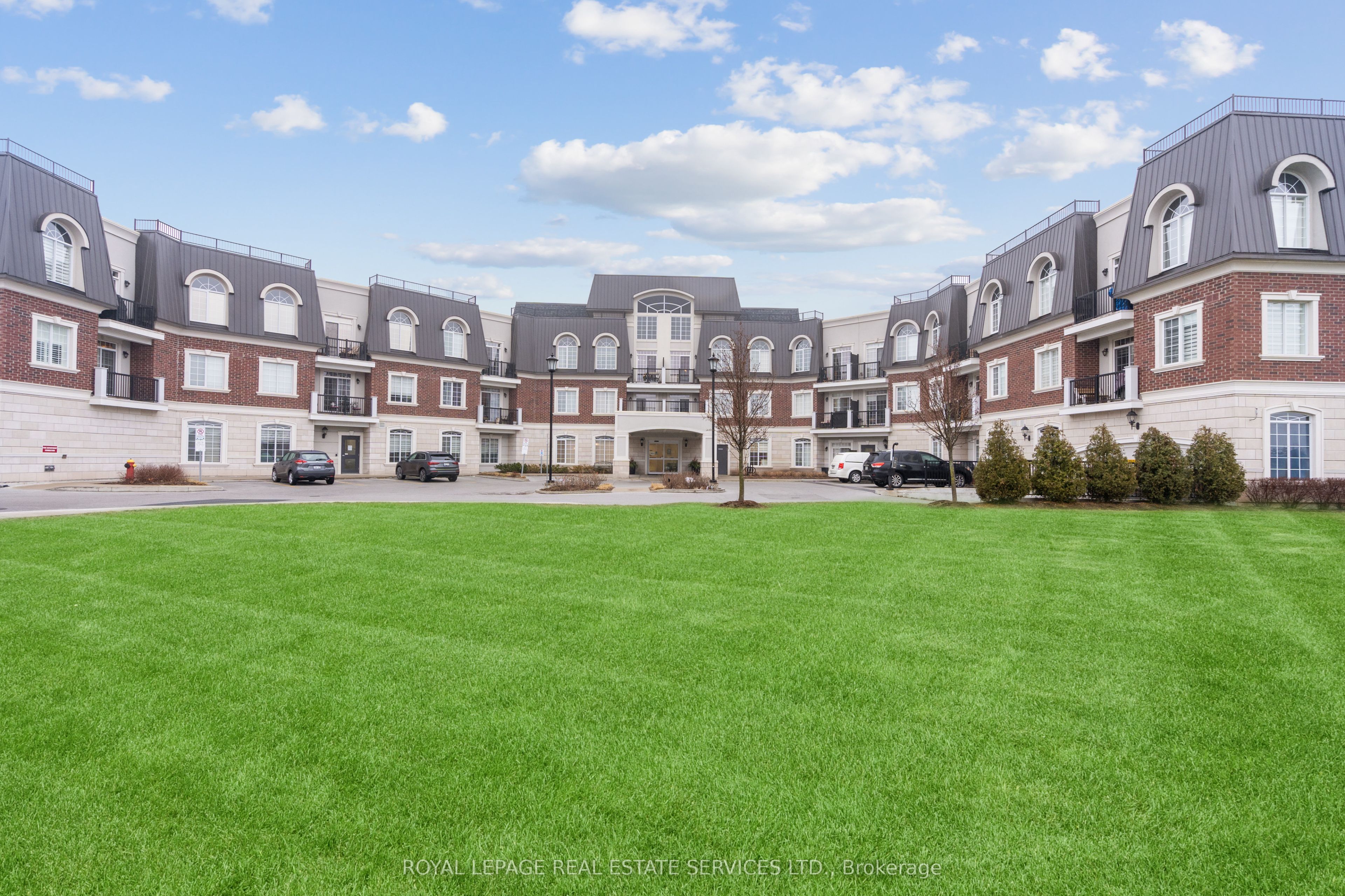 2300 Upper Middle Road 207, Oakville, ON L6M 4G6