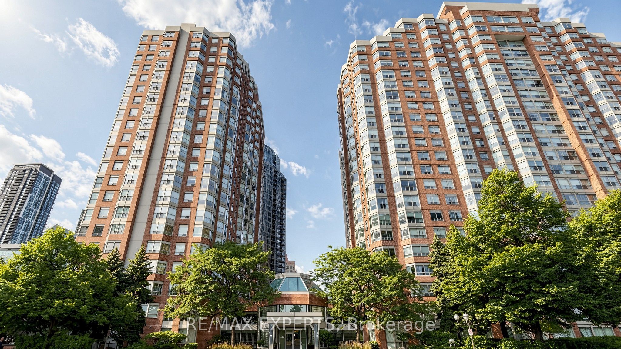 325 Webb Drive 2003, Mississauga, ON L5B 3Z9 photo 4