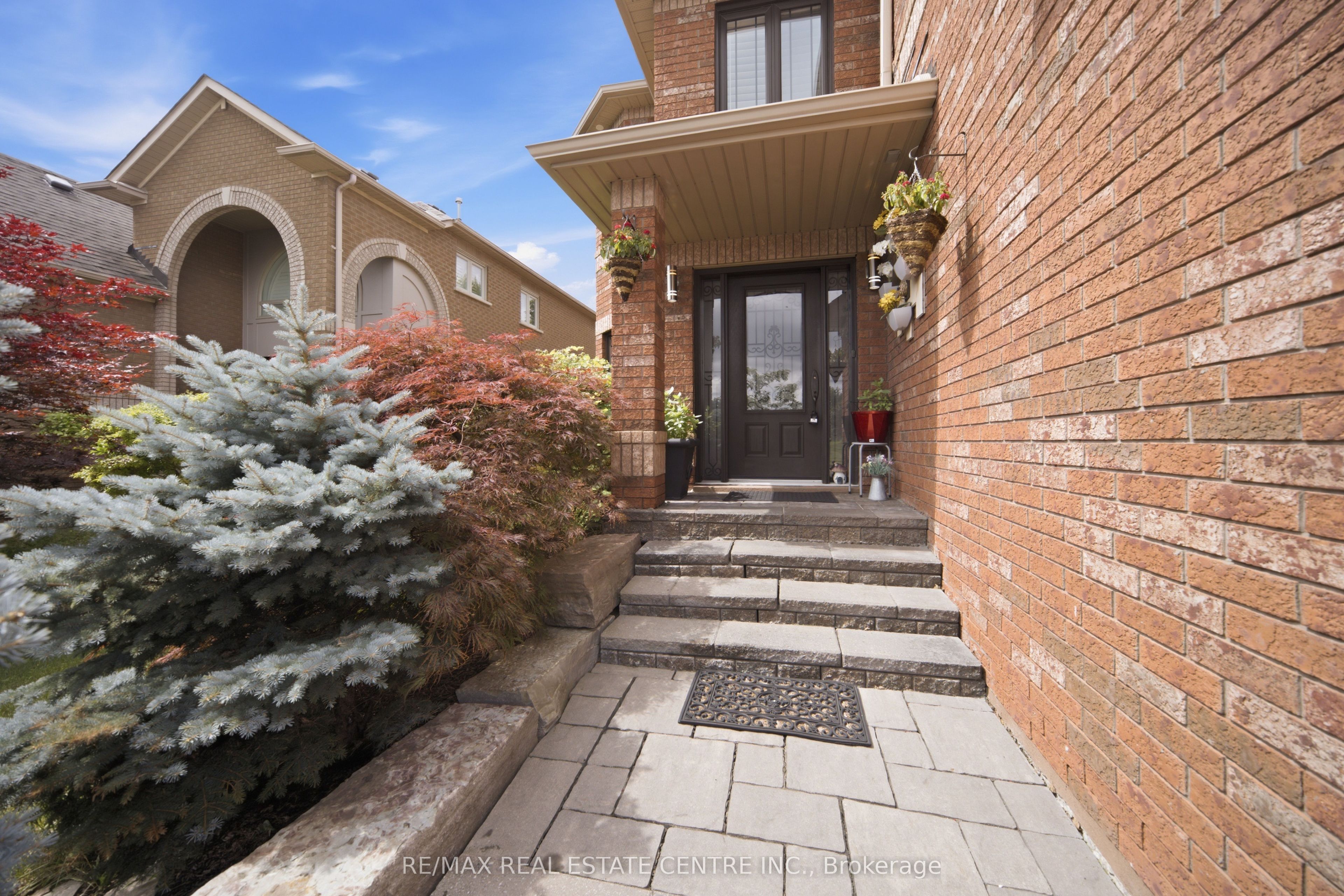 49 Miller Drive, Halton Hills, ON L7G 5P7 photo 3