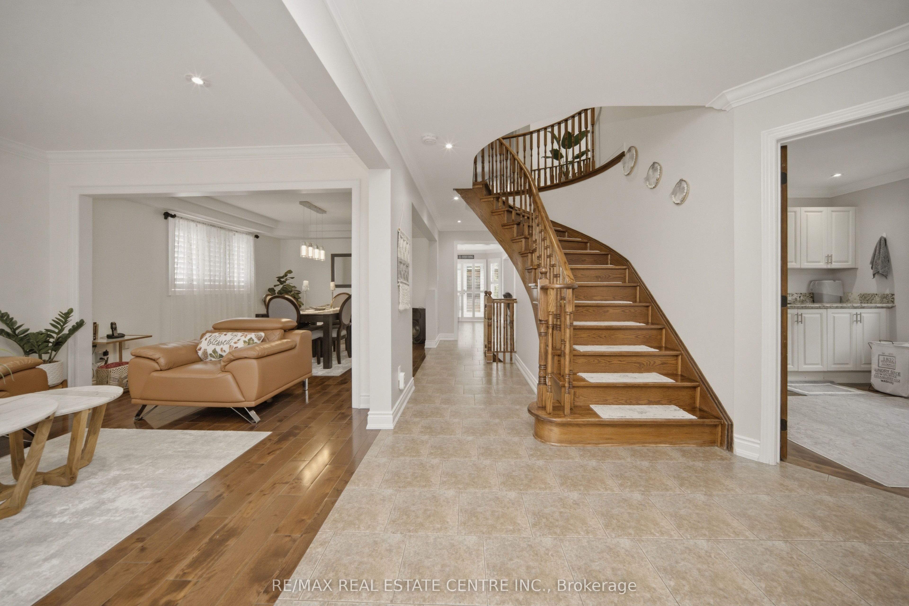 49 Miller Drive, Halton Hills, ON L7G 5P7 photo 5