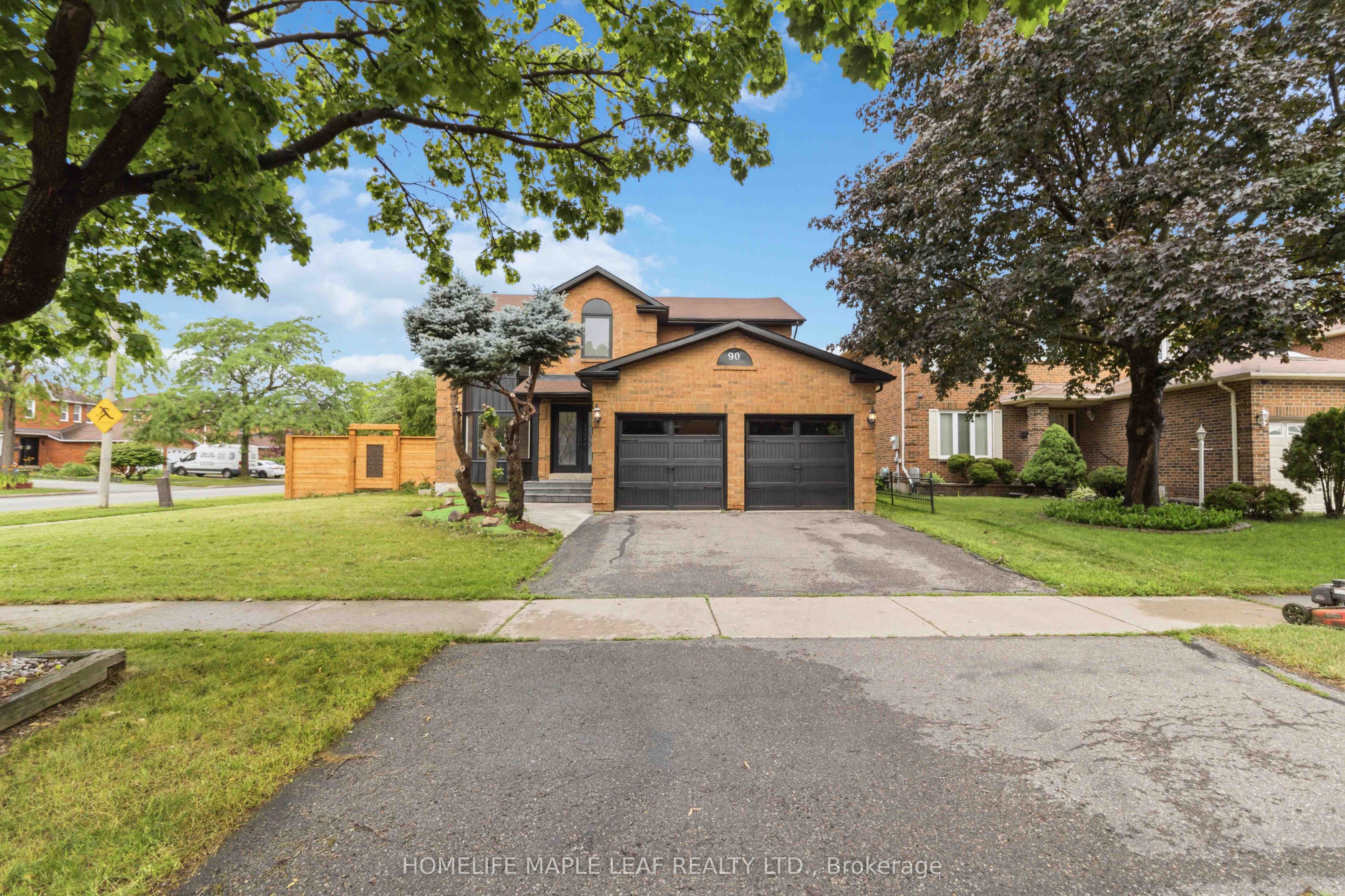 90 Burgby Avenue, Brampton, ON L6X 3A4