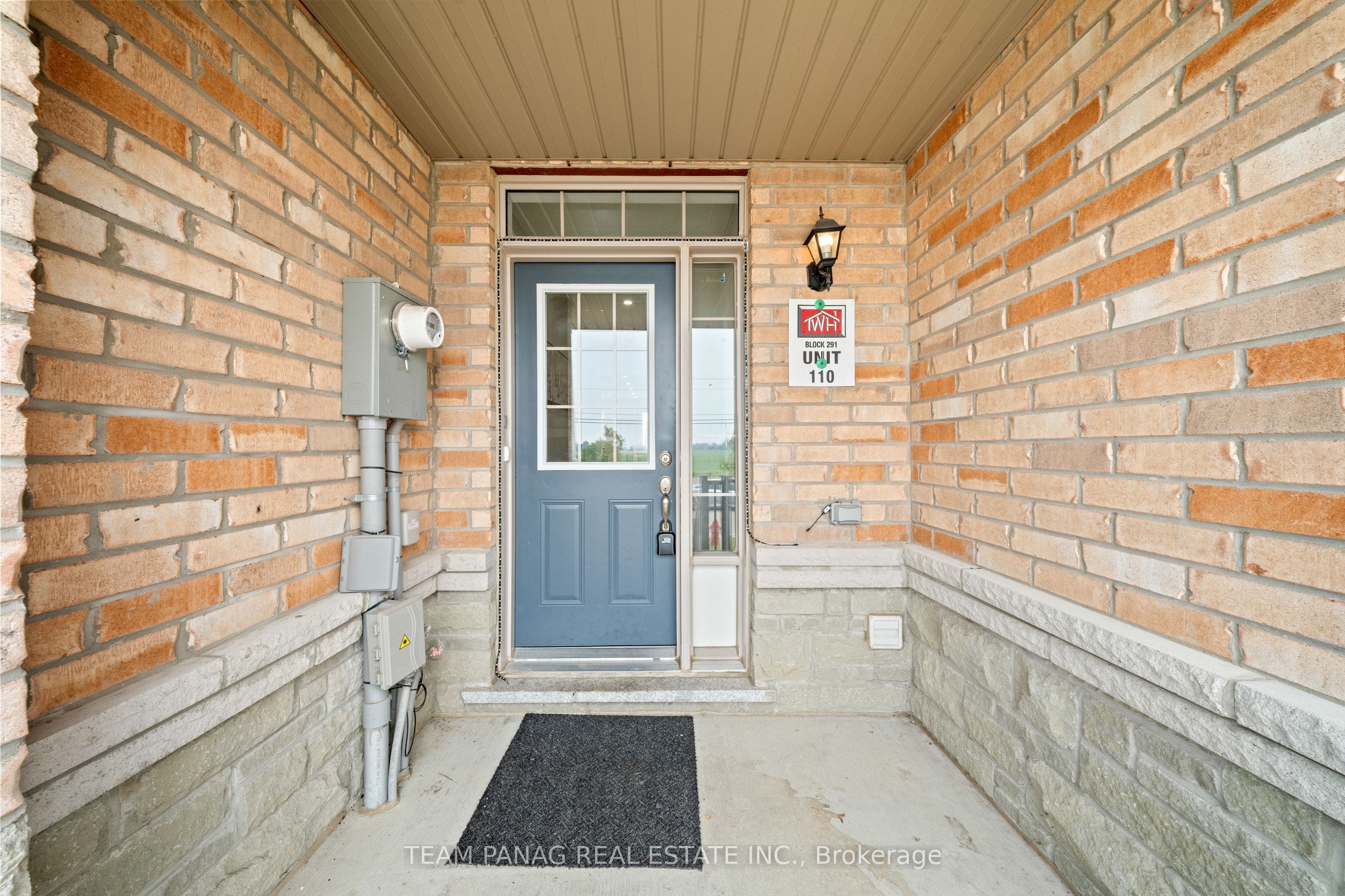 79 Finegan Circle, Brampton, ON L7A 4Z8 photo 3