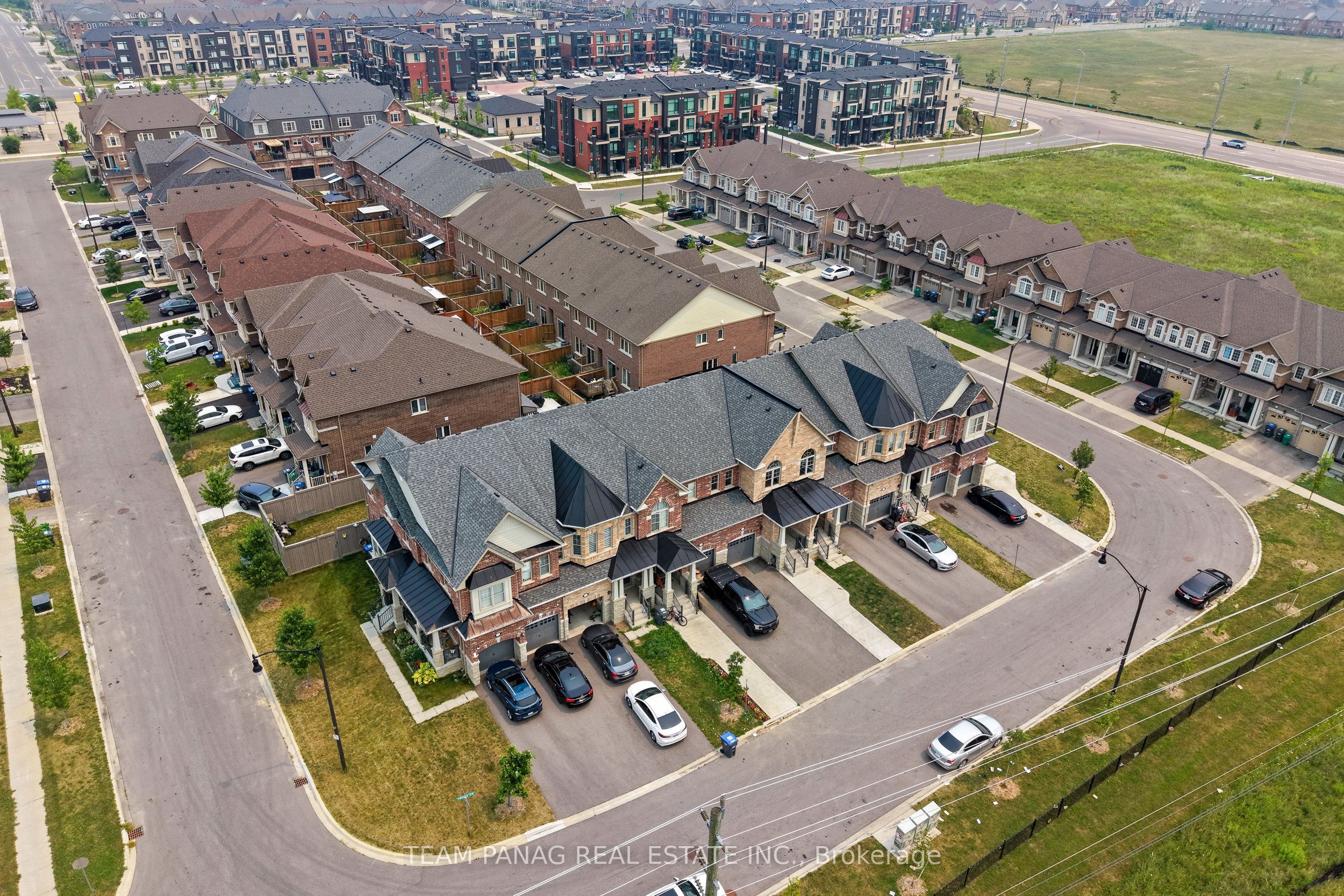 79 Finegan Circle, Brampton, ON L7A 4Z8 photo 4