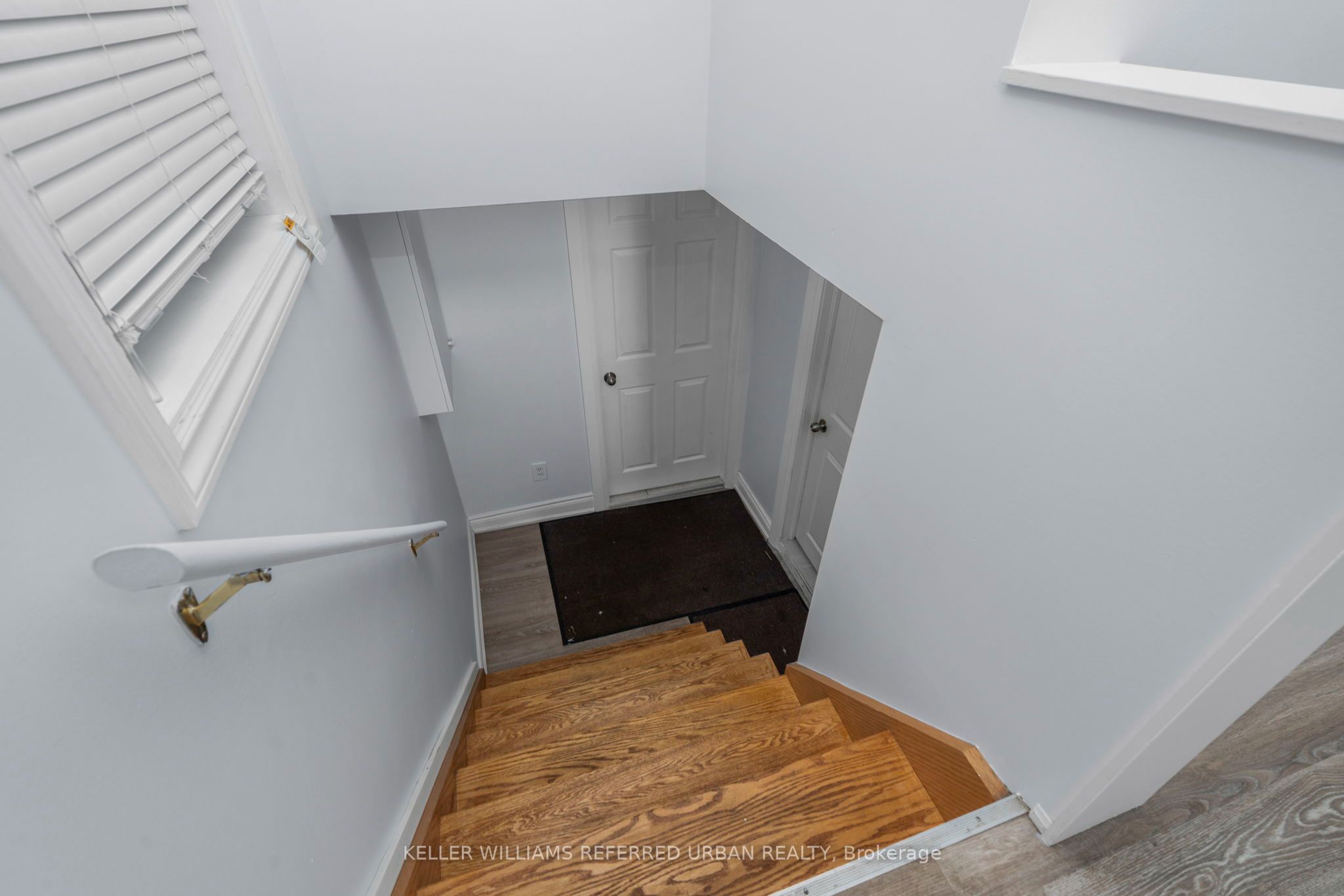 343 Ranee Avenue Lower, Toronto, ON M6A 1N9 photo 4